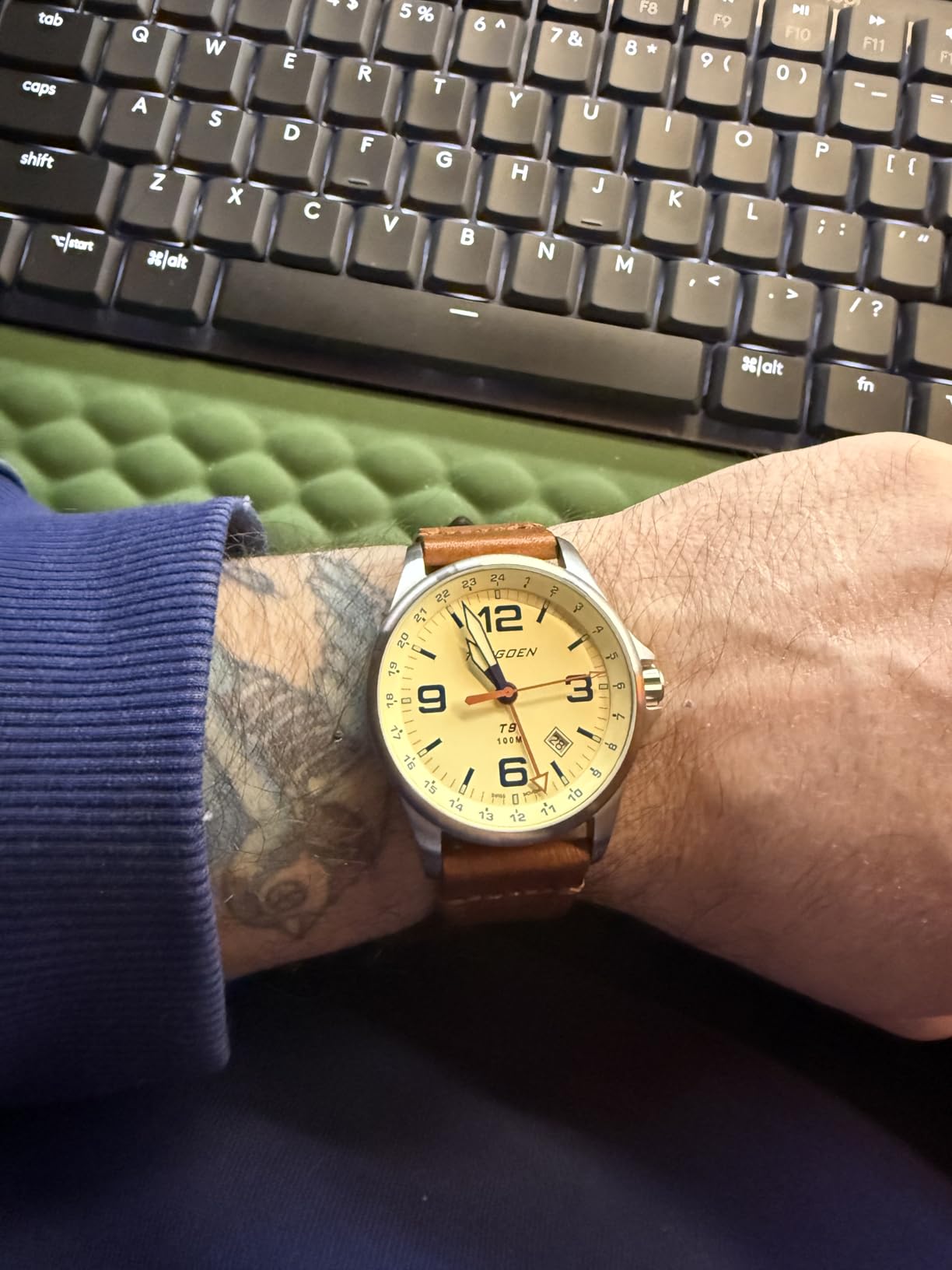 Torgoen T9 Cream GMT Pilot Watch for Men, Swiss Quartz, Mineral Crystal with Vintage Brown Leather Strap customer photo 1