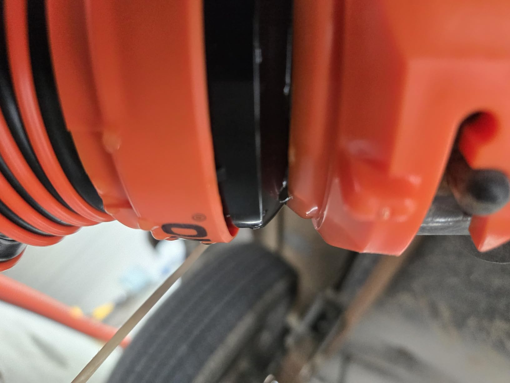 Camco RhinoEXTREME 20' Camper/RV Sewer Hose - Includes 360 Degree Clear Swivel Wye Fitting & Removable 4-in-1 Adapter, TPE Tech for Durability (21056) customer photo 2