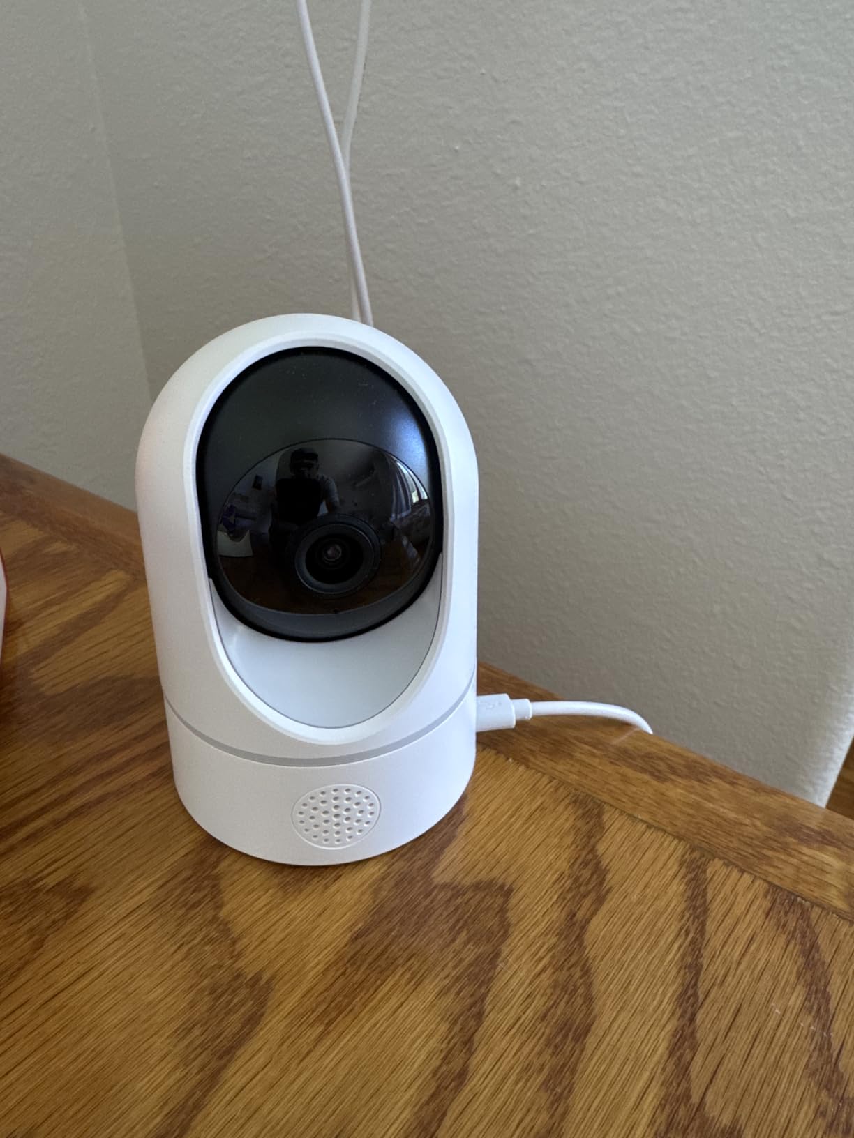 eufy Security Indoor Cam E220, Camera for home Security, Pan & Tilt, Dog/Pet Camera, 2K Wi-Fi Plug-in, Motion Tracking&Alerts, Night Vision, HomeBase 3/Mini/Prof S1 Compatible, Voice Assistant Support customer photo 1