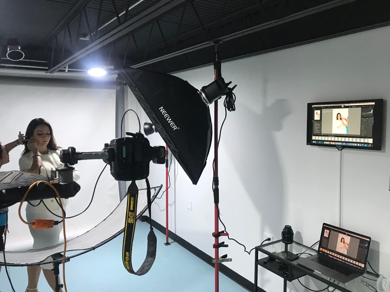 Godox MS300 Compact Studio Flash 300W 2.4G Wireless Monolight with 150W Modeling Lamp, Outstanding Power Output Stability, Anti-Preflash, Bowens Mount, 5600+/-200K CCT, 0.1~1.8S Recycle Time customer photo 2