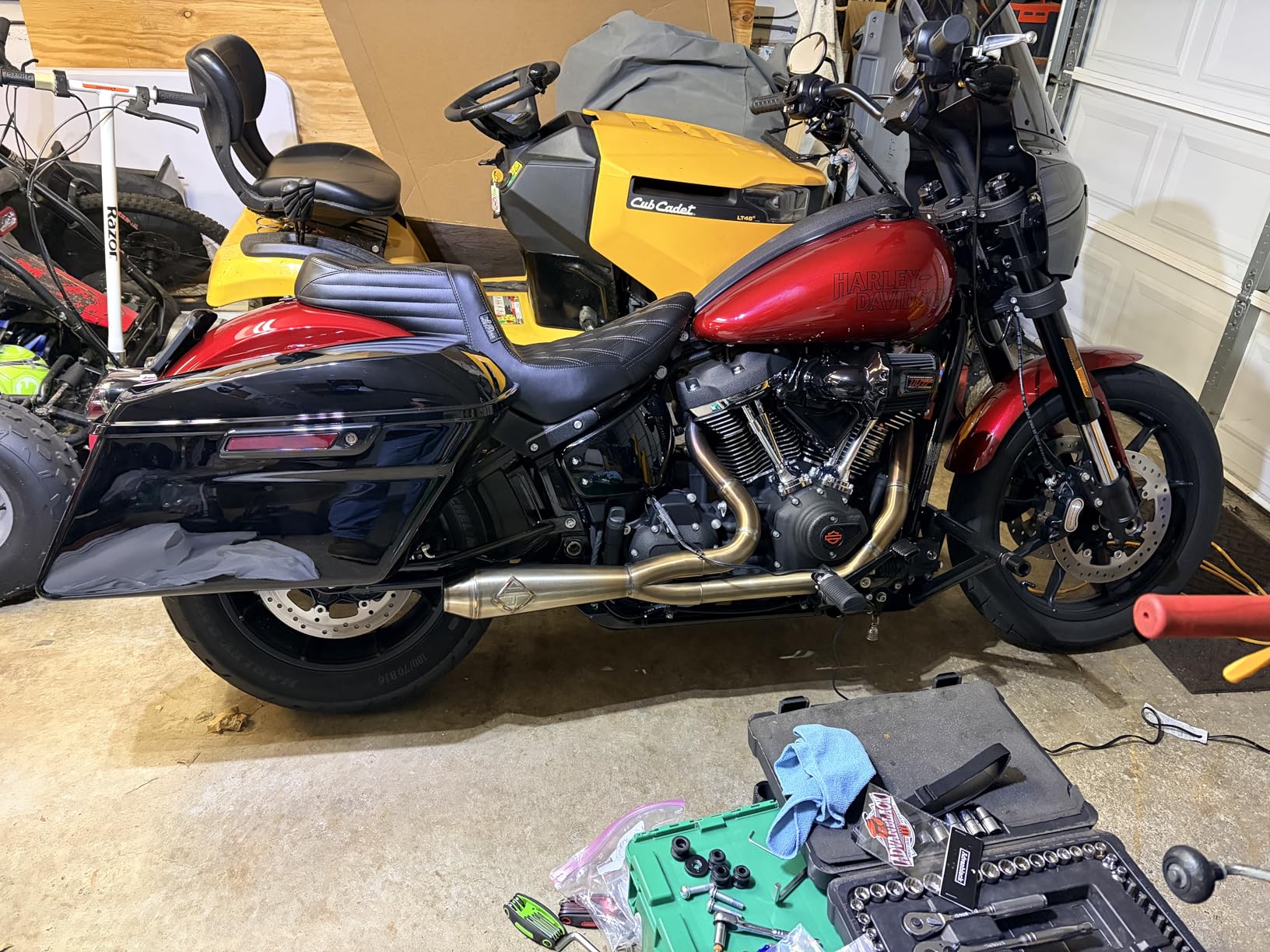 TCT-MOTORPARTS Complete Hard Saddlebags w/Black Latch Fit for Harley Touring Road King Street Electra Glide Ultra-Classic 2014-Later customer photo 2