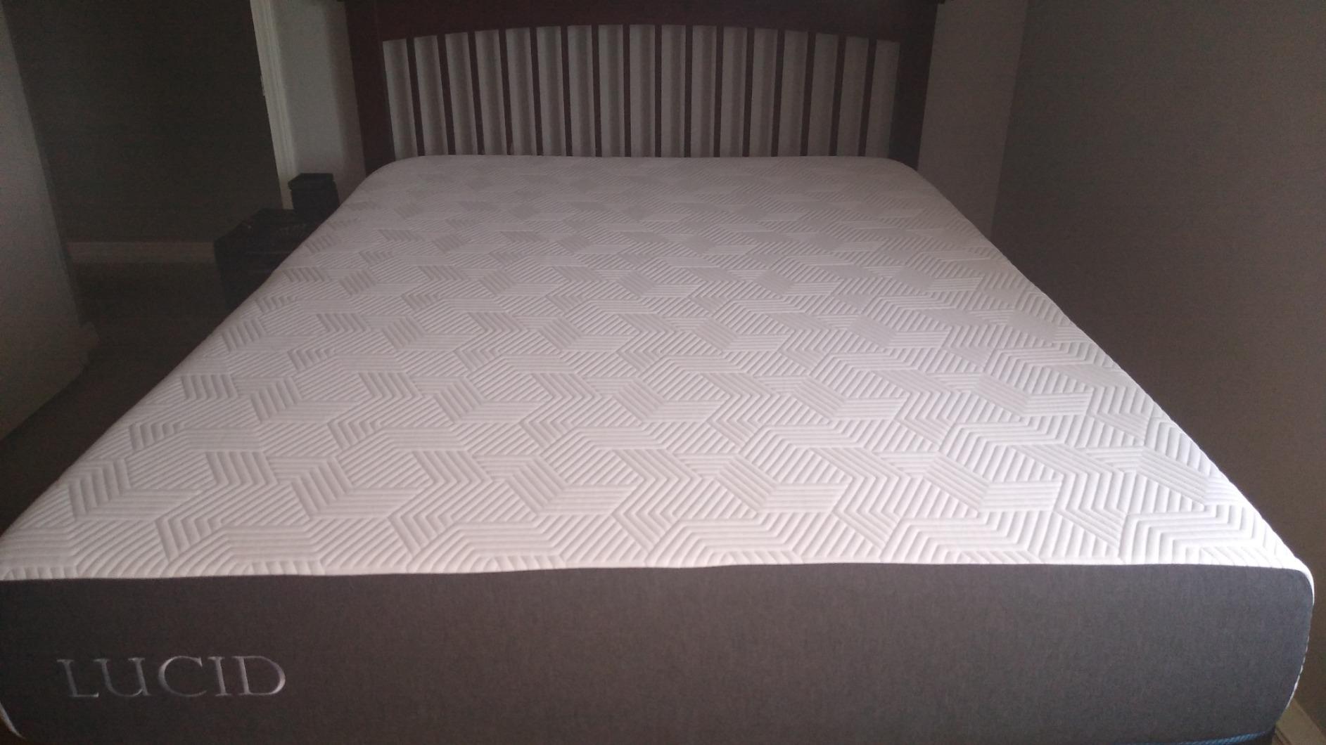 Lucid 10 Inch Memory Foam Mattress - Medium Feel - Infused with Refreshing Bamboo Charcoal and Cooling Gel - Bed in a Box - Temperature Regulating - Short Queen Size - RV or Camper Van Size customer photo 1