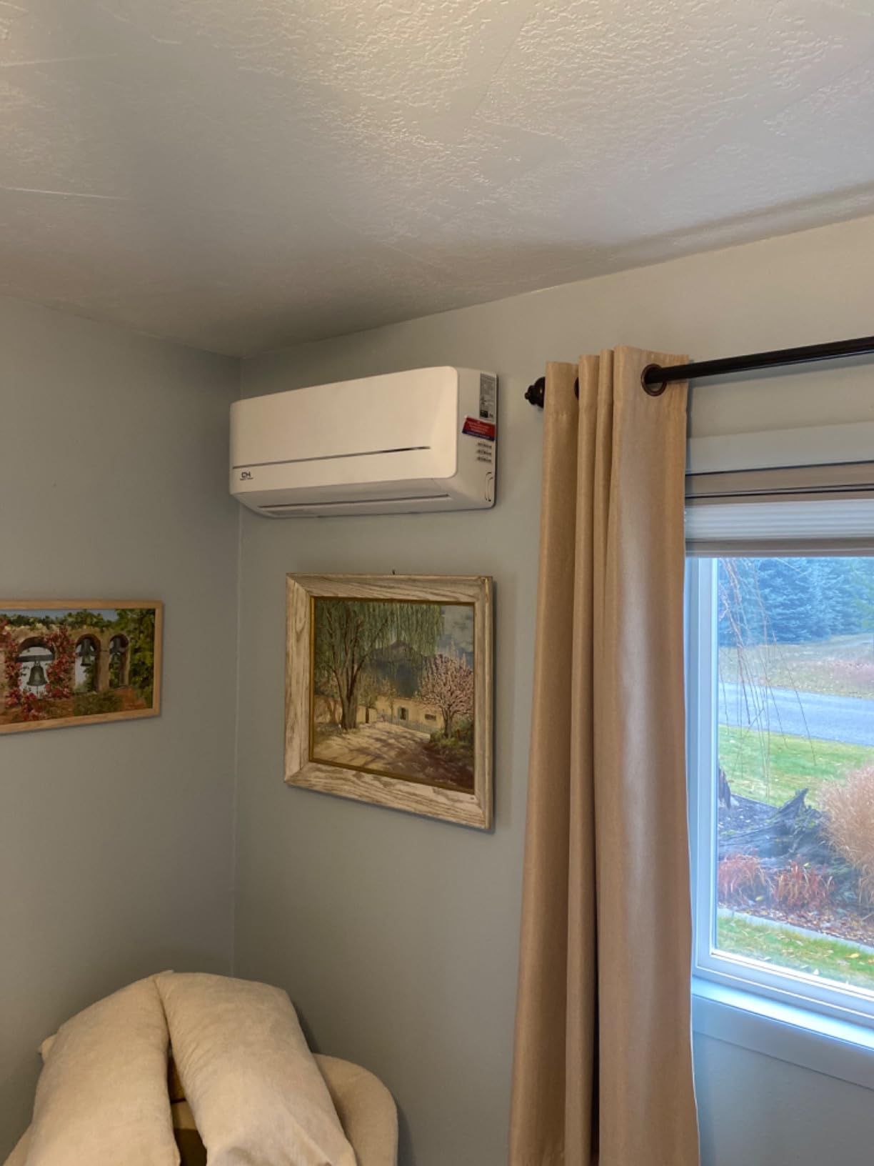 Cooper & Hunter 9,000 BTU 115V Single Zone Wall Mount Ductless Mini Split Air Conditioner & Heat Pump - 21.5 SEER2 - 16FT Installation Kit - R-410A Refrigerant Pre-Charged - Inverter customer photo 1