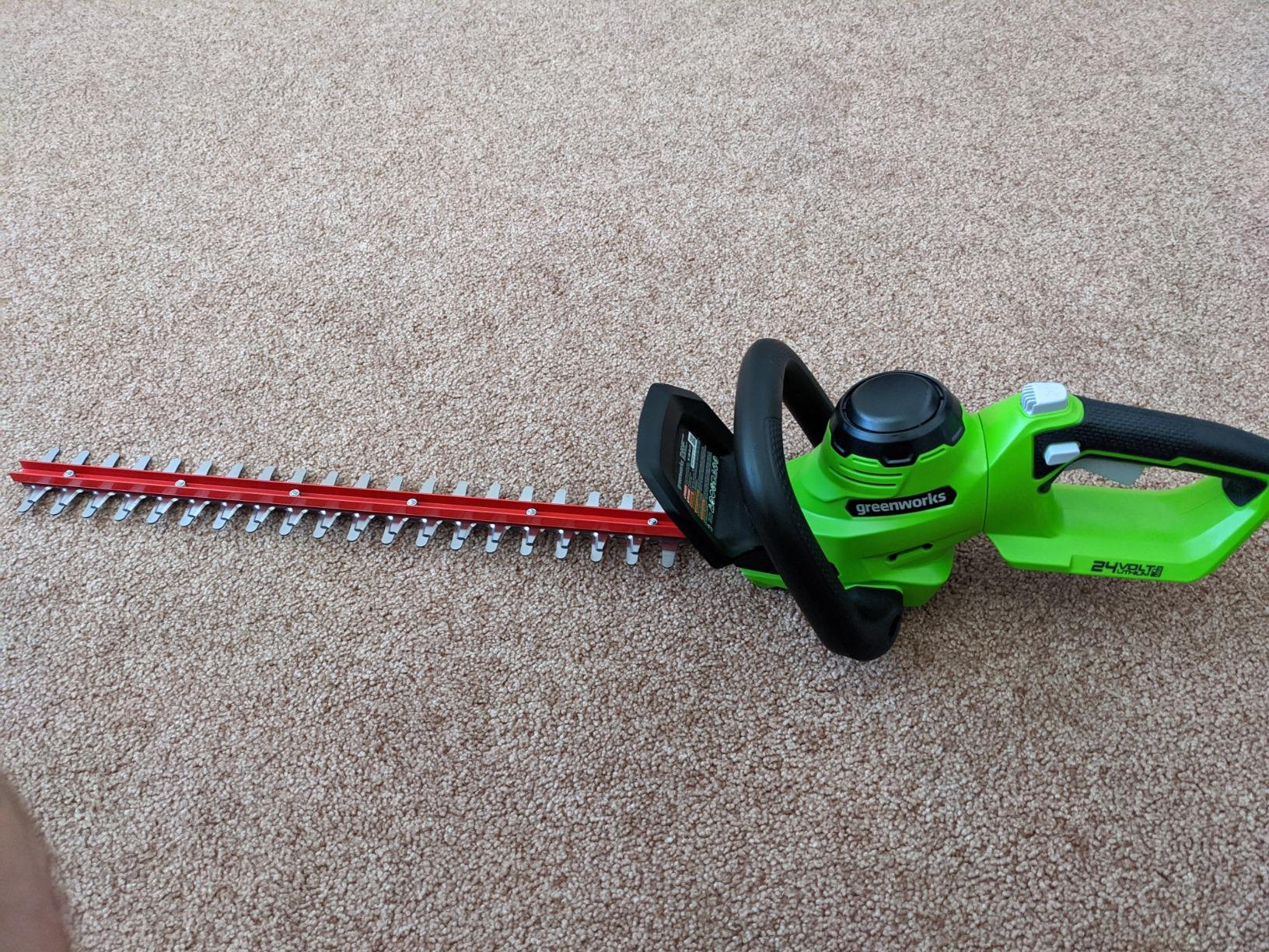 Greenworks 24V 22