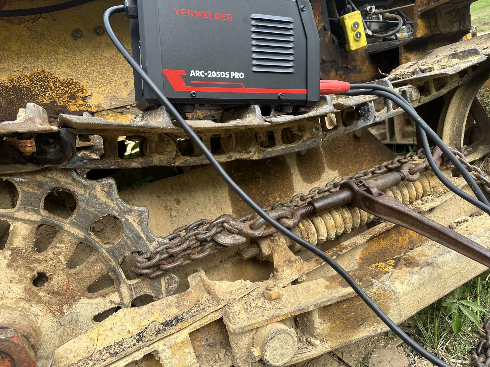 YESWELDER 205Amp Stick Welder Large LED Display, Digital Inverter IGBT ARC Welding Machine, 110V/220V Dual Voltage Hot Start Portable MMA Welder customer photo 1