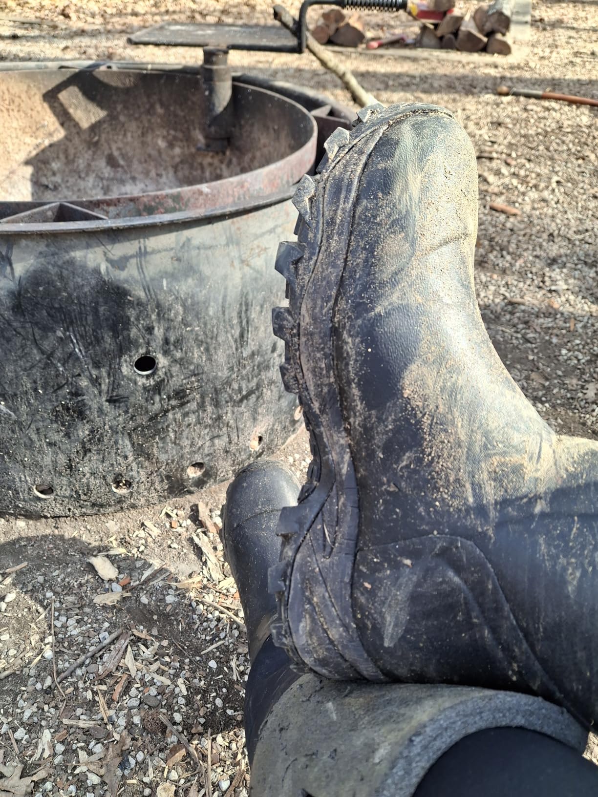 HISEA Rubber Hunting Boots, Tall Warm Neoprene Waterproof Insulated Basic Hunting Boots customer photo 2