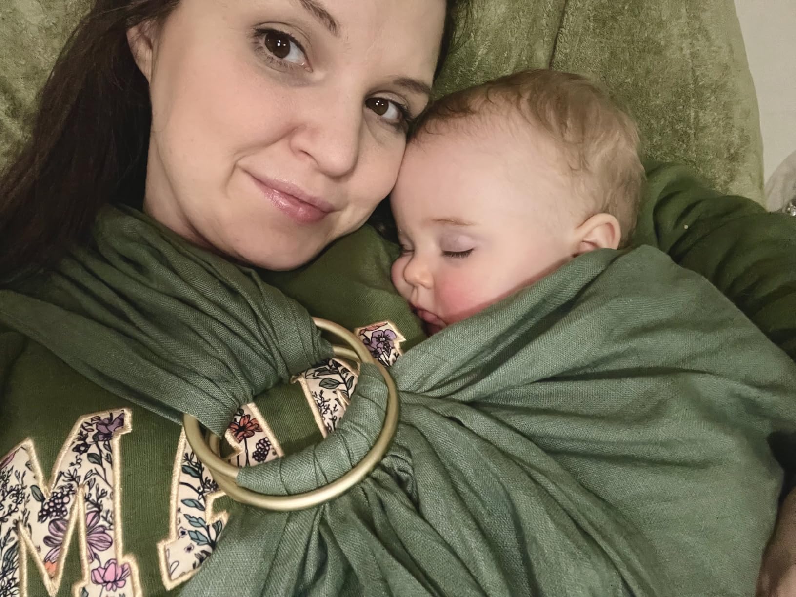 WildBird - Ring Sling Baby Carrier - 0-36 Months (up to 35 lbs) - Standard Size - Front, Hip or Back Carry - Adjustable Fit - Natural Linen customer photo 1