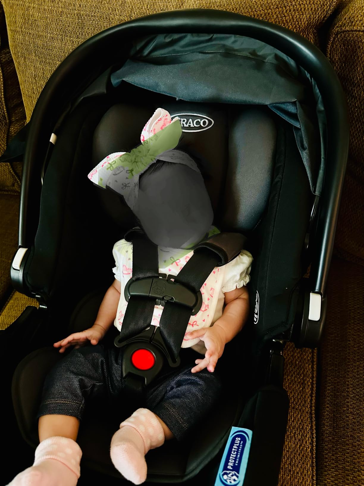 Graco SnugRide SnugFit Infant Car Seat, Baby Car Seat with Anti Rebound Bar for Extra Safety, No-Rethread Harness, LATCH Equipped Carseat, Baby Essentials, Gift for New Parents, Gotham customer photo 2