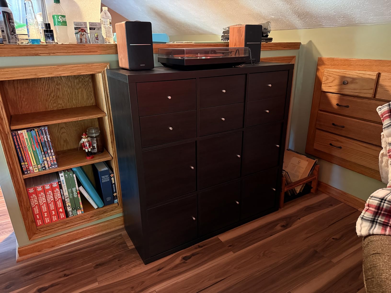 Edifier R1280Ts Powered Bookshelf Speakers - 2.0 Stereo Active Near Field Monitors - Studio Monitor Speaker - 42 Watts RMS with Subwoofer Line Out - Wooden Enclosure customer photo 1