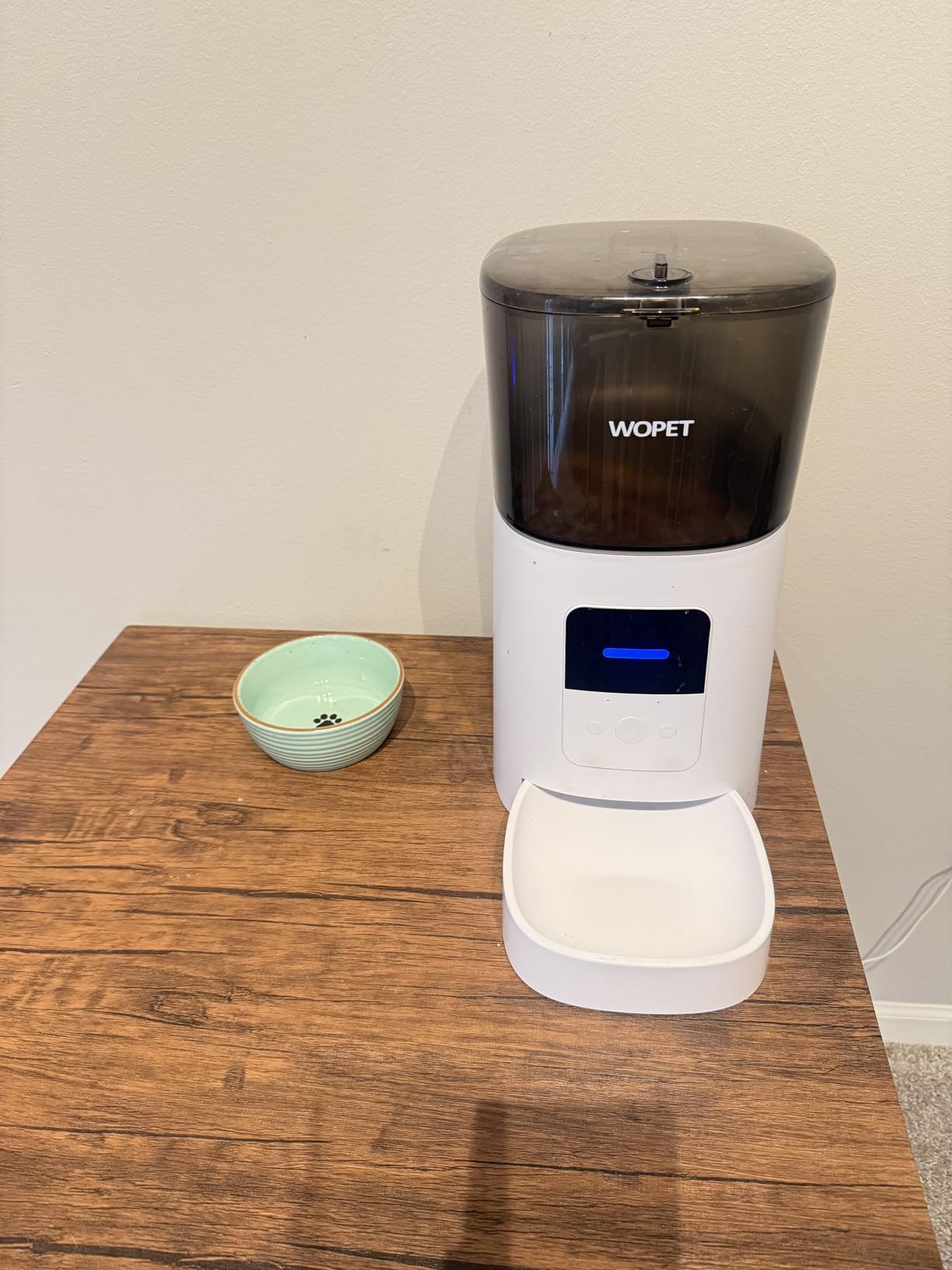 WOPET 6L Automatic Cat Feeder, WiFi Automatic Dog Feeder with APP Control for Remote Feeding, Cat Food Dispenser with Low Food Sensor and Voice Recorder, Up to 15 Meals Per Day customer photo 1