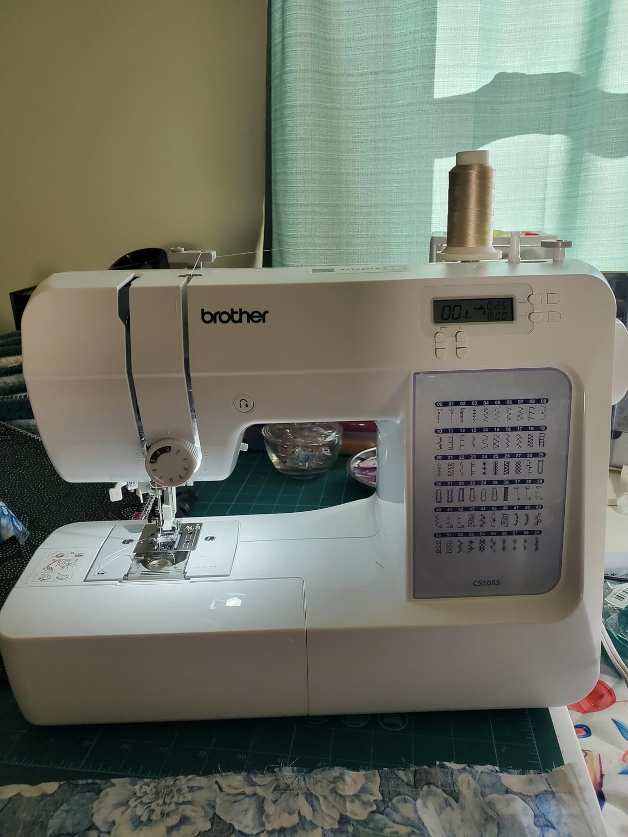 Brother CS5055 Computerized Sewing Machine, 60 Built-in Stitches, LCD Display, 7 Included Feet, White customer photo 1