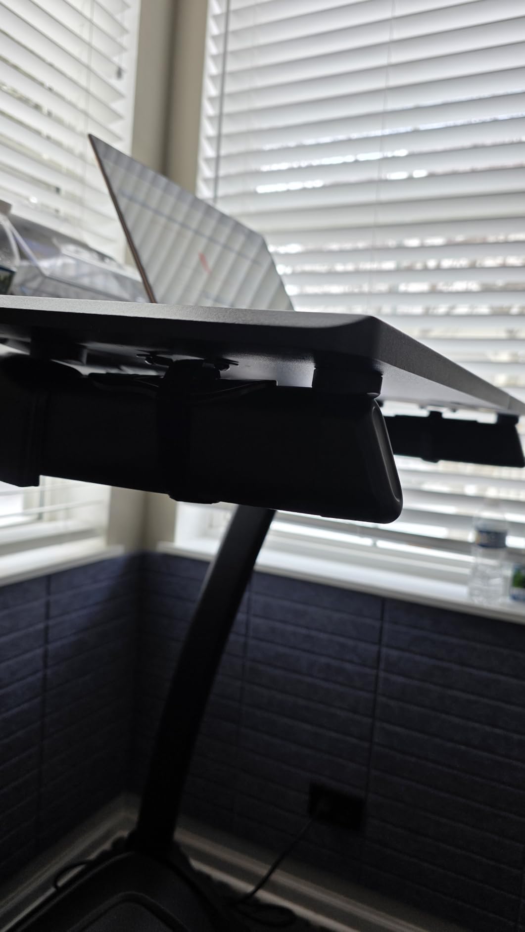 VIVO Universal Treadmill Desk, Ergonomic Platform Designed for Notebooks, Tablets, Laptops, and More, Workstation for Treadmill Handlebars up to 31 inches customer photo 2