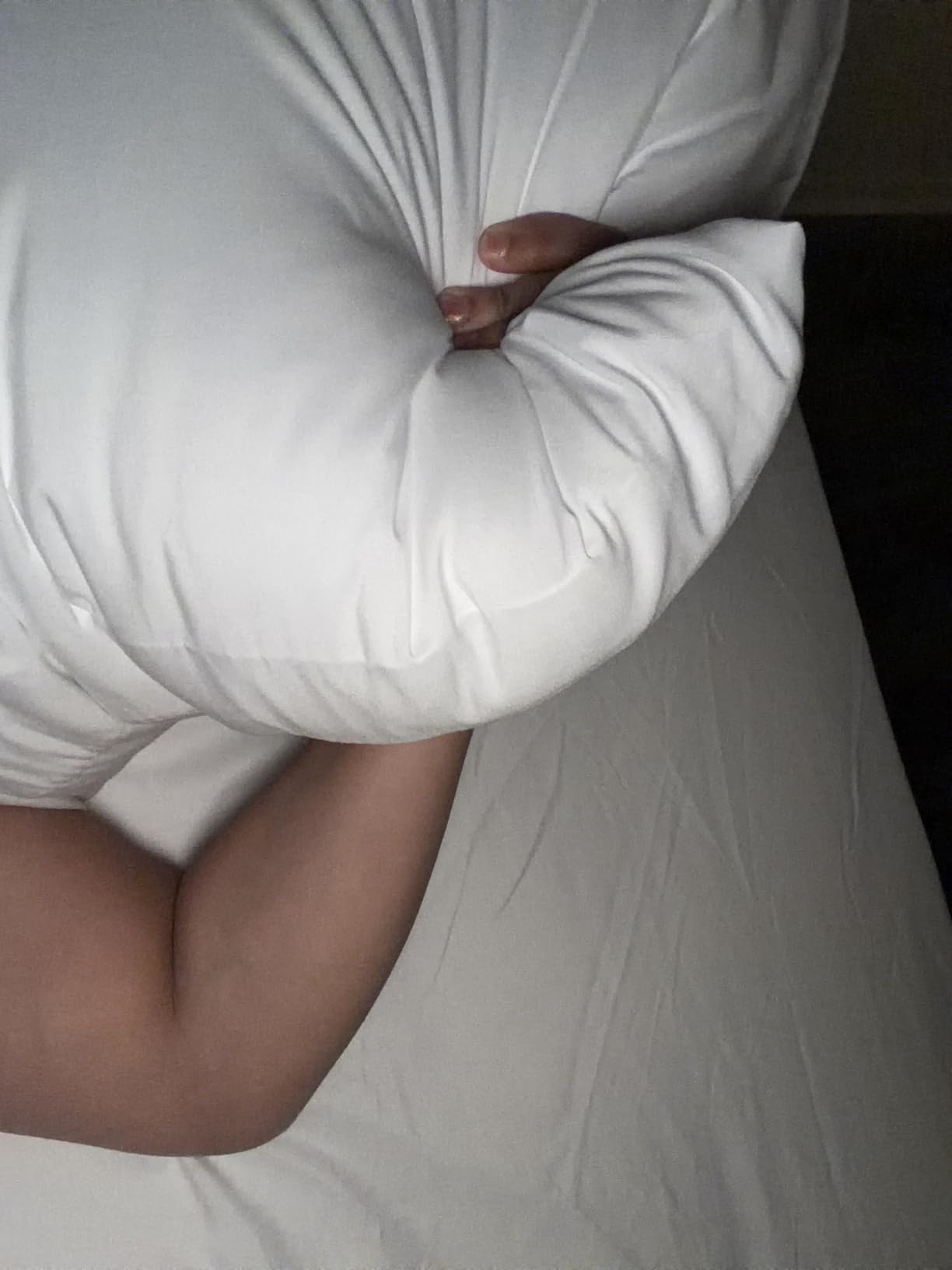 Utopia Bedding Down Alternative Bed Pillows for Sleeping Queen Size (White), Set of 2, Soft & Fluffy Pillow with Cooling, Hotel Quality, Gusseted Pillow for Back, Stomach or Side Sleepers customer photo 1