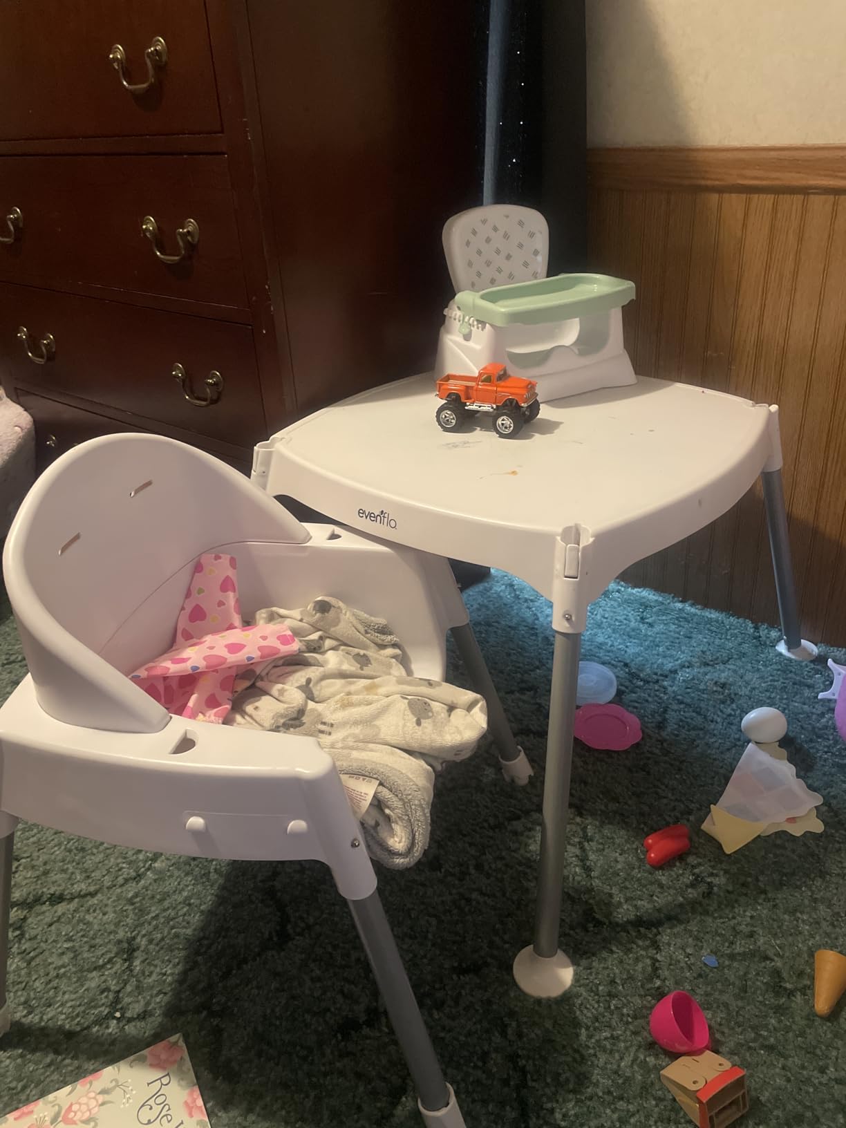 Evenflo Eat and Grow 4-in-1 Convertible High Chair (Pop Star White) customer photo 2