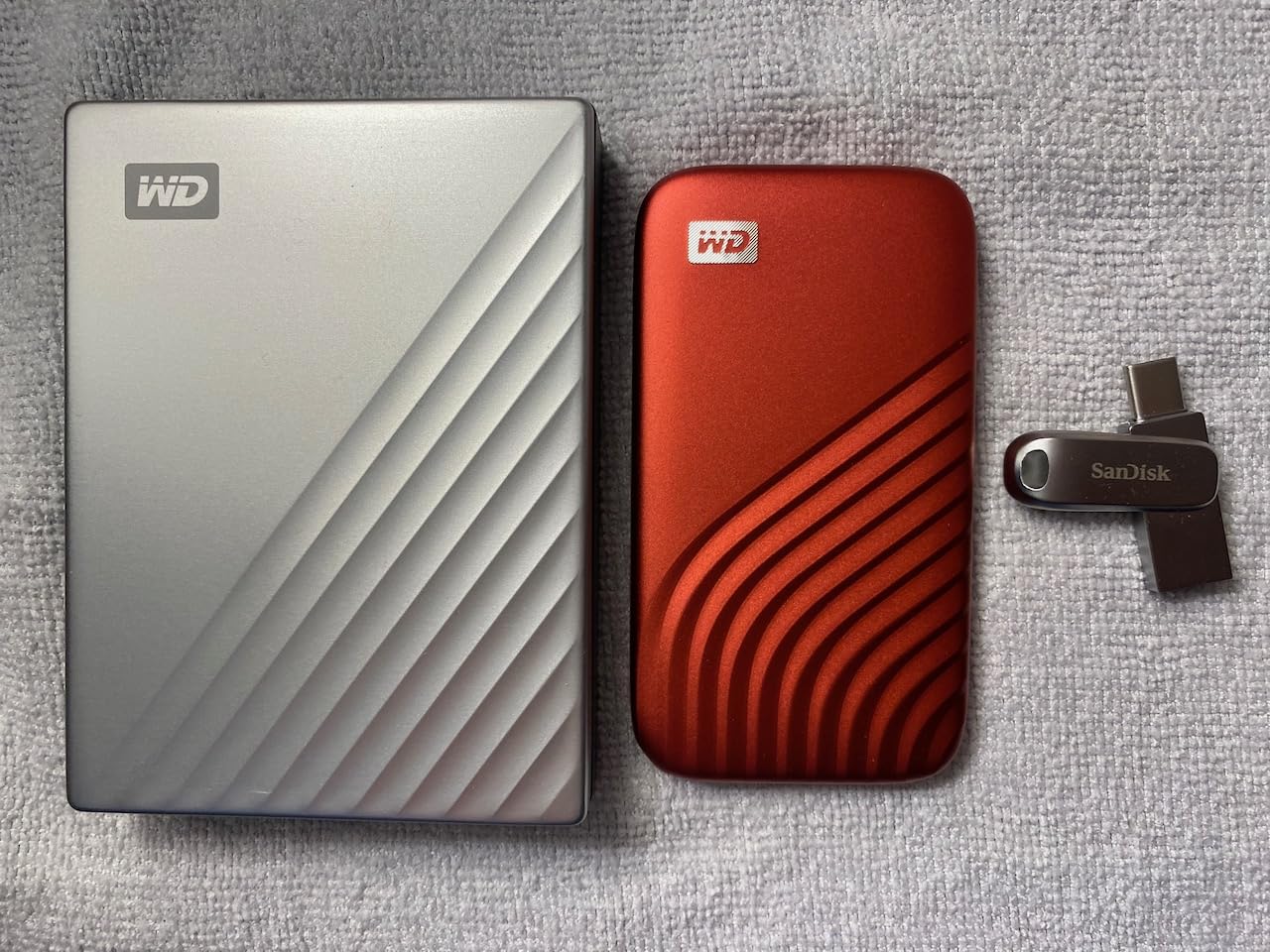 Western Digital 2TB My Passport SSD Portable External Solid State Drive, Gray, Sturdy and Blazing Fast, Password Protection with Hardware Encryption - WDBAGF0020BGY-WESN customer photo 1
