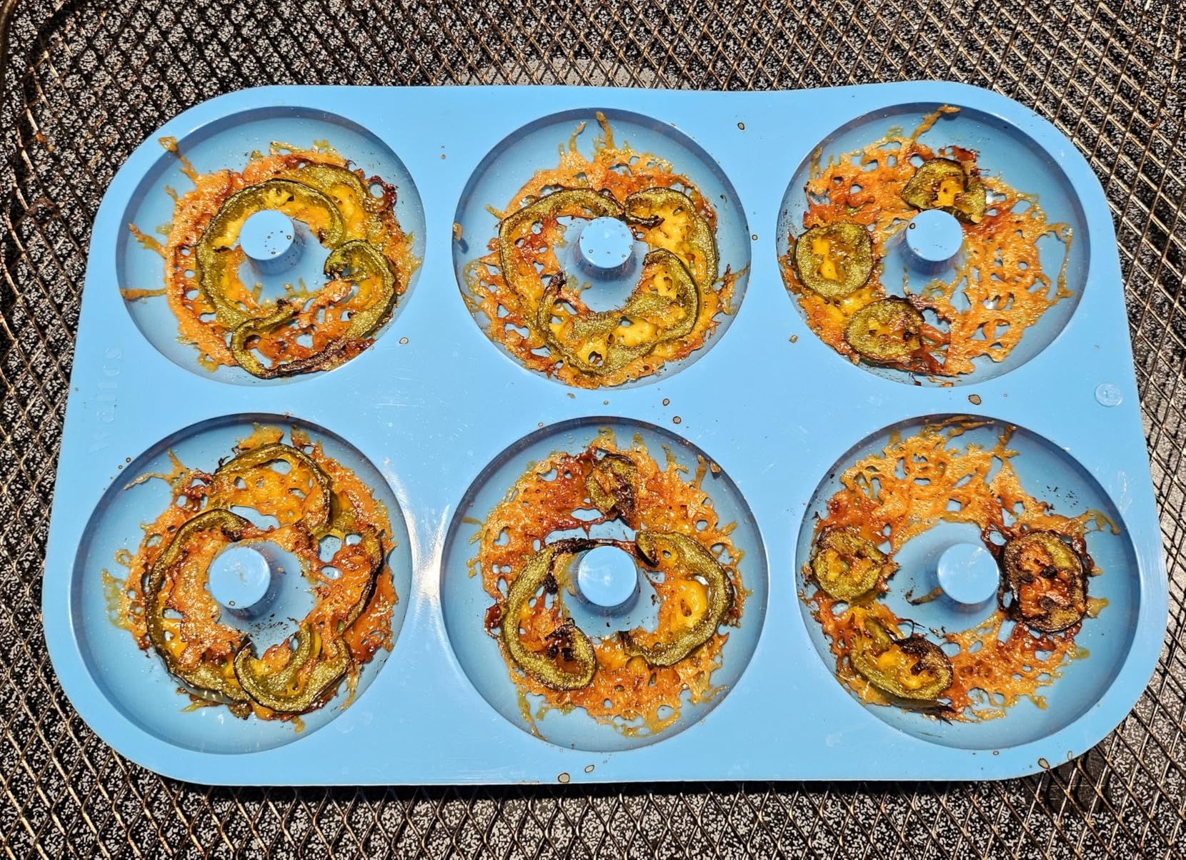 Walfos Silicone Donut Mold - Non-Stick Silicone Doughnut Pan Set, Just Pop Out! Heat Resistant, Make Perfect Donut Cake Biscuit Bagels, BPA FREE and Dishwasher Safe, Set of 2 customer photo 1