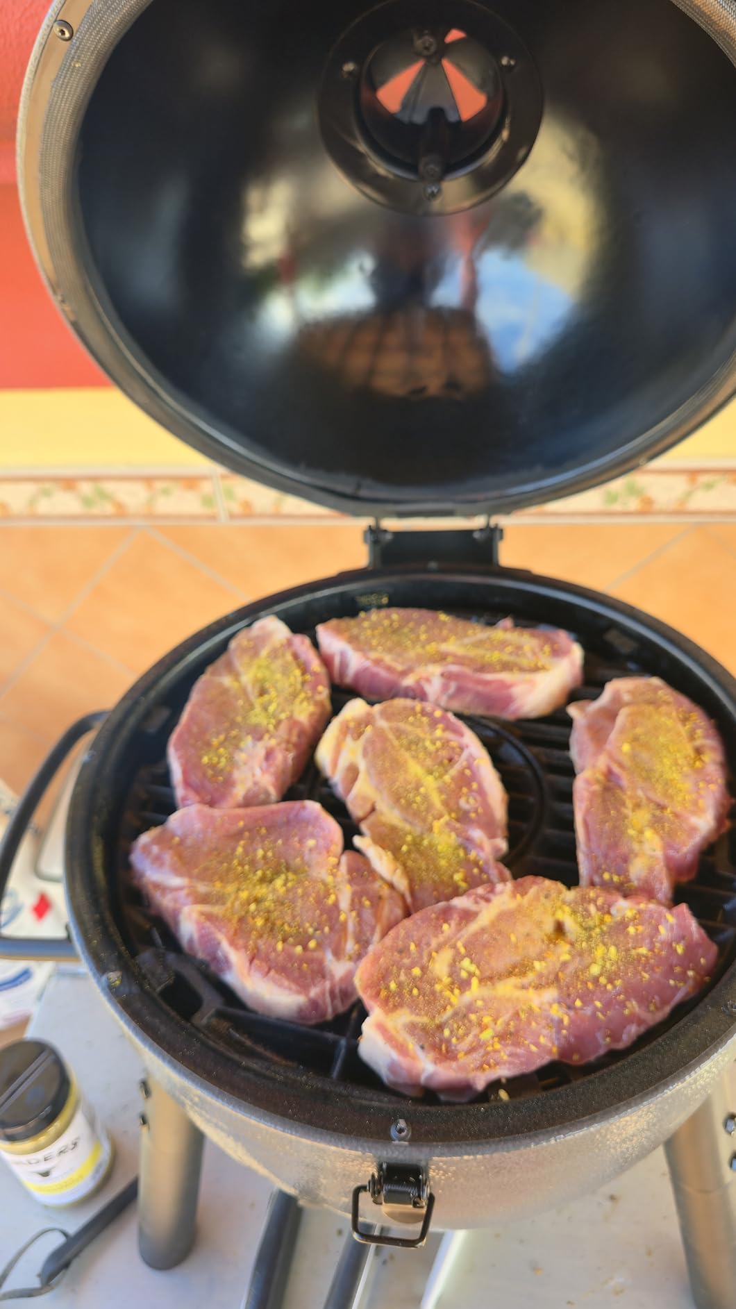 Char-Griller AKORN Jr. Portable Kamado Charcoal Grill and Smoker with Cast Iron Grates and Locking Lid with 155 Cooking Square Inches in Ash, Model E86714 customer photo 1