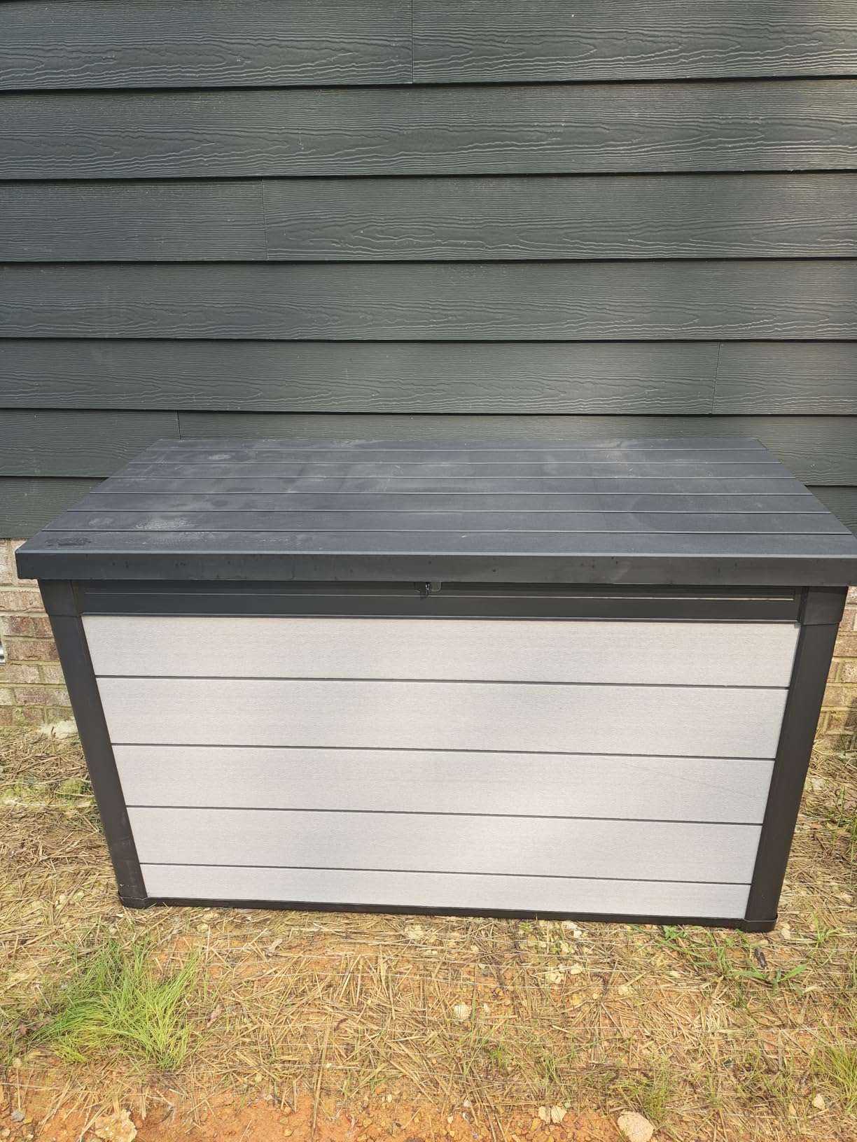 Keter Denali 200 Gallon Resin Large Deck Box with Double Wall 20mm Panels - Paintable and Drillable-Organization and Storage for Patio Furniture customer photo 2