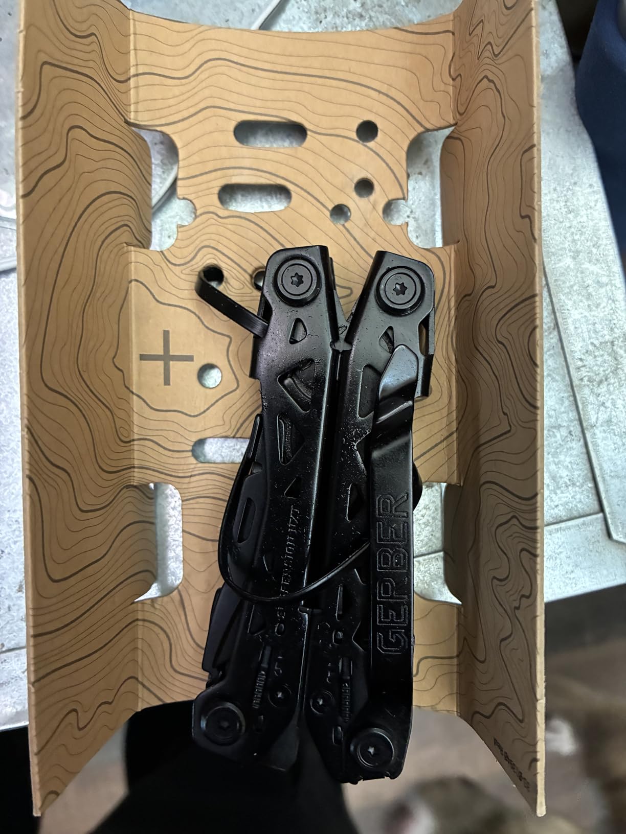 Gerber Gear Suspension-NXT EDC Multitool 15-in-1 Pocket Knife, Needle Nose Pliers and Wire Stripper for Camping and Survival, Black customer photo 1