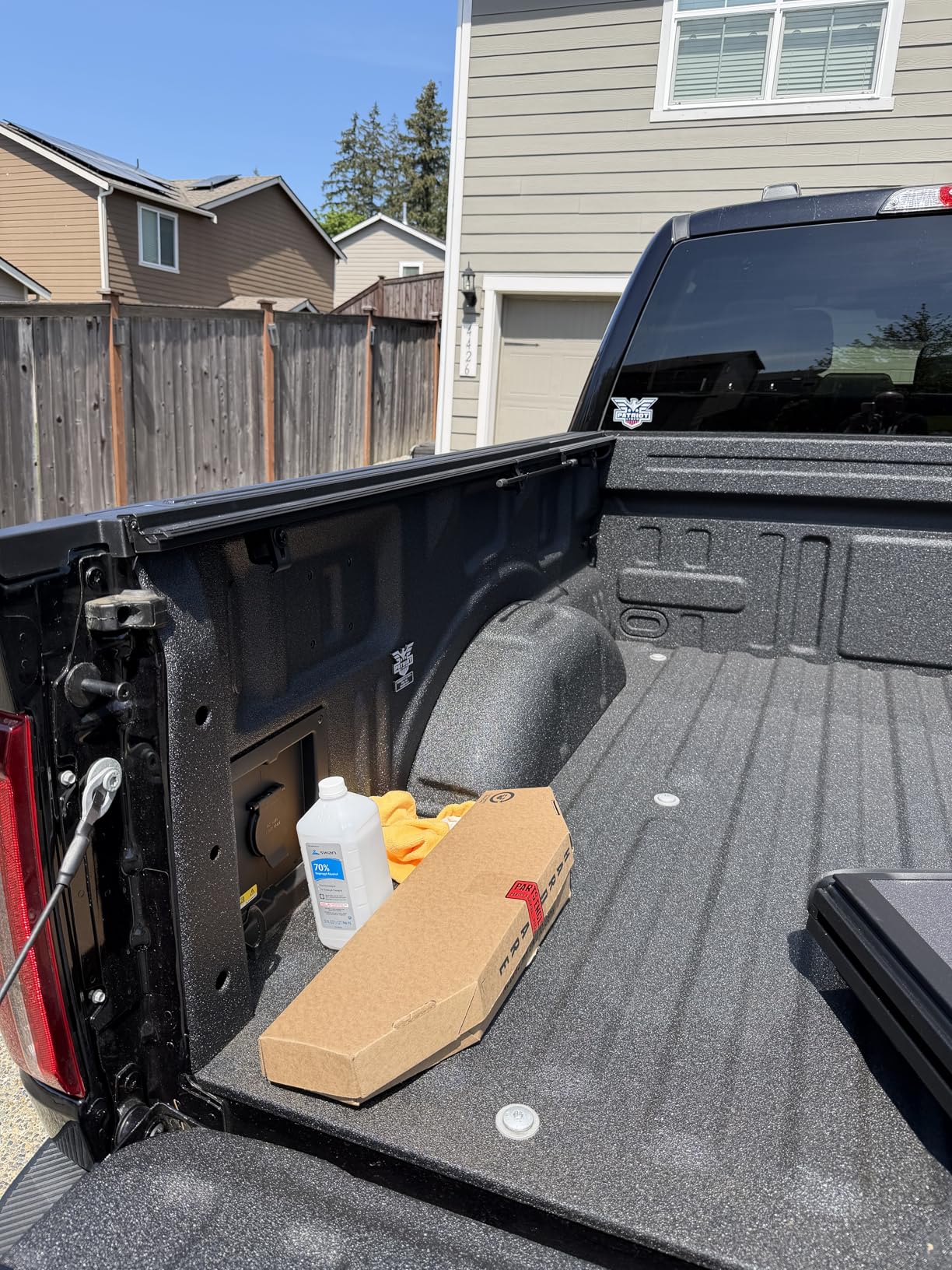 RealTruck BAK BAKFlip MX4 Hard Folding Truck Bed Tonneau Cover - 2021-2026 Ford F-150 Raptor/Lightning 5ft7in Bed customer photo 1