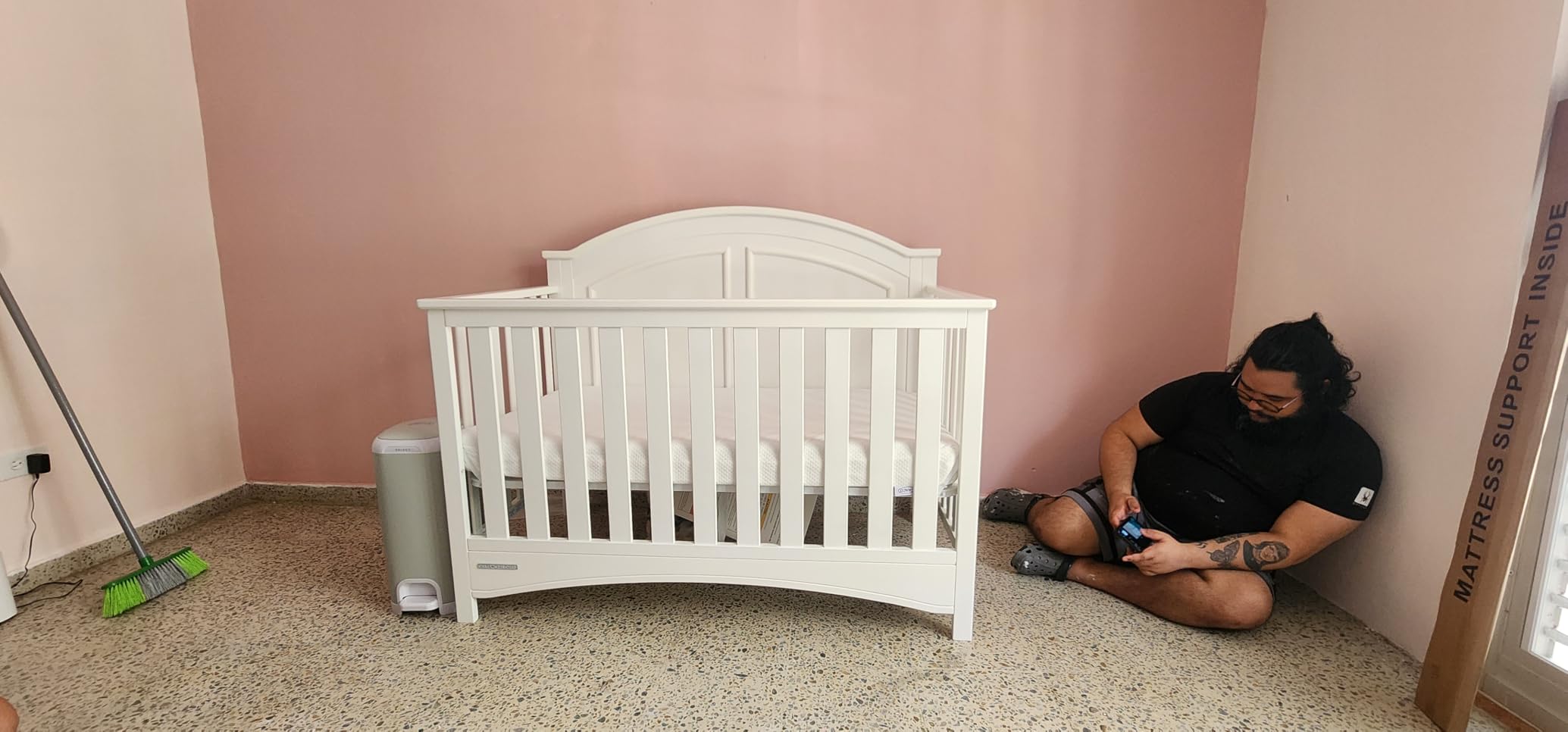 Delta Children Perry 6-in-1 Convertible Crib - Greenguard Gold Certified, Bianca White customer photo 2