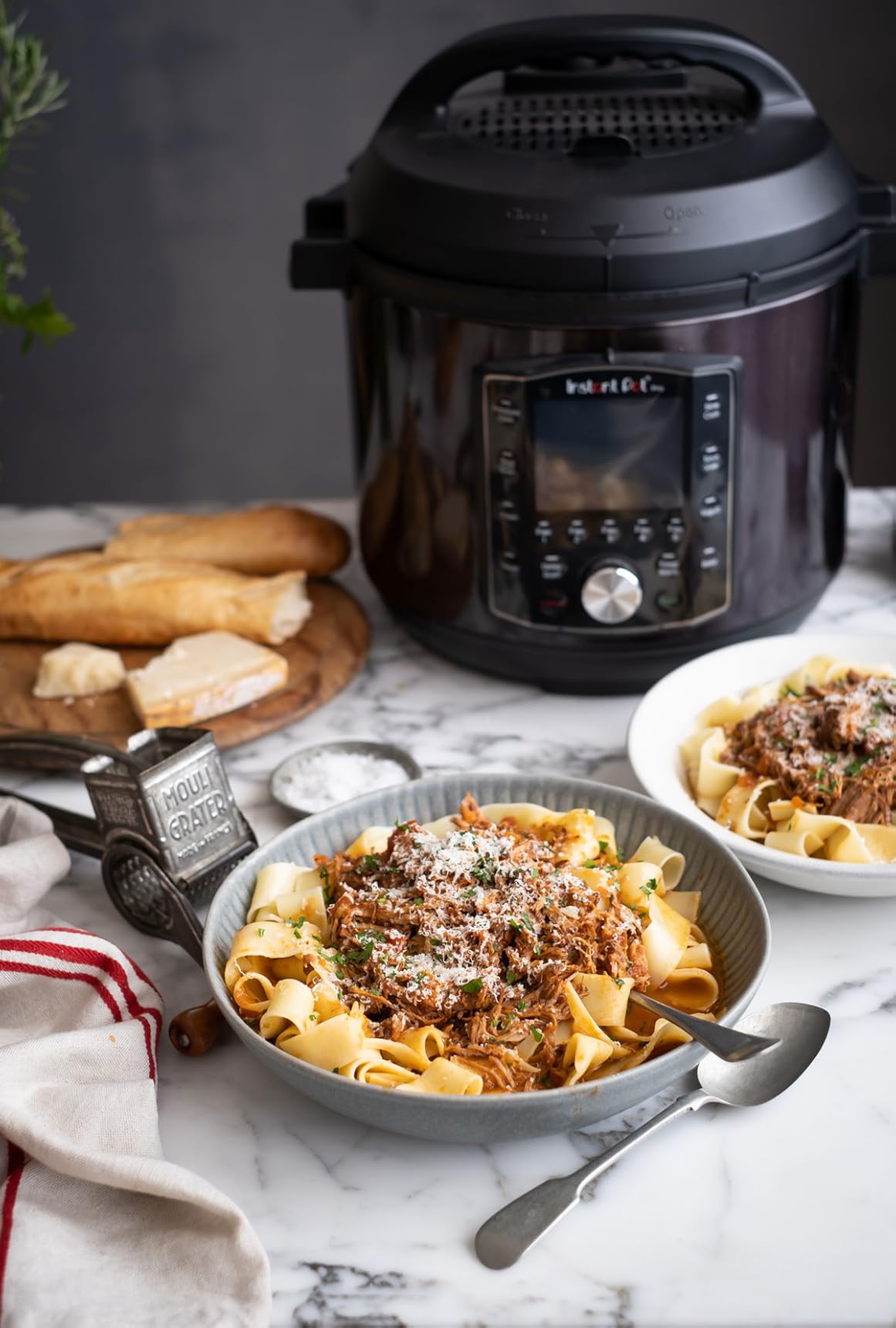 Instant Pot Pro 10-in-1 Pressure Cooker, 8 Quart customer photo 1