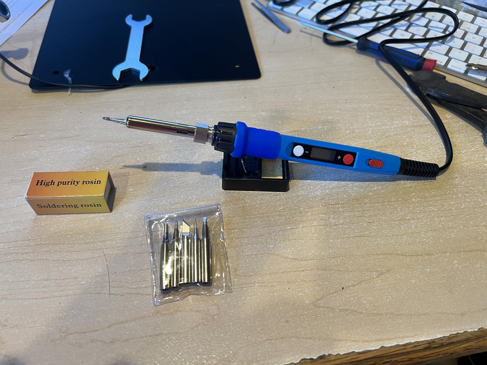 Soldering Iron Kit, 80W 110V LCD Digital Solder Iron Pen with Ceramic Heater customer photo 1