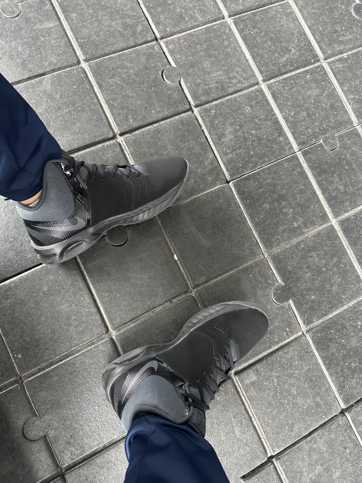 adidas Men's Ligra 7 Indoor Court Shoes customer photo 1