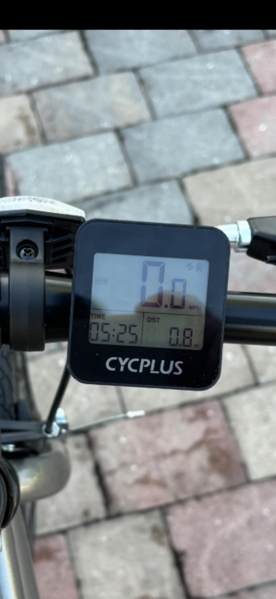 CYCPLUS GPS Bike Computer, Wireless Cycling Computer with Automatic Backlight, Bicycle Speedometer Odometer with Waterproof and Larger Battery, Provide Professional Data Analysis customer photo 2
