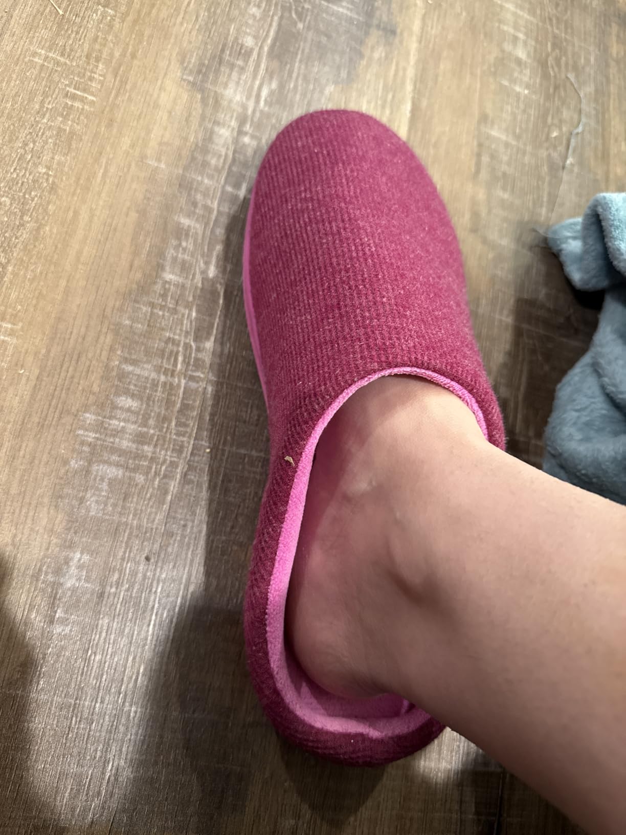 RockDove Women's Original Two-Tone Memory Foam Slipper customer photo 1