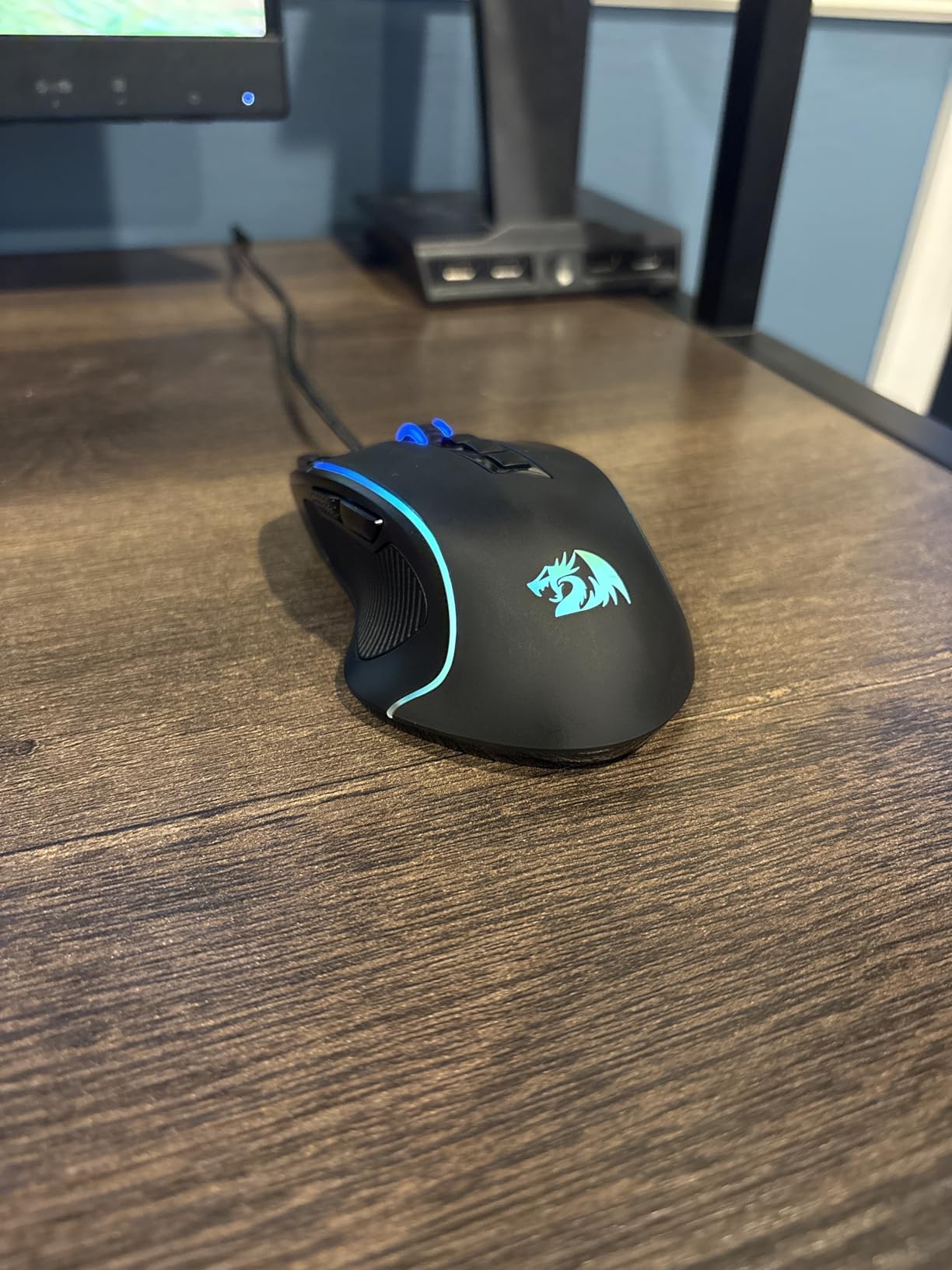 Redragon M612 Predator RGB Gaming Mouse, 8000 DPI Wired Optical Mouse with 11 Programmable Buttons & 5 Backlit Modes, Software Supports DIY Keybinds Rapid Fire Button customer photo 2