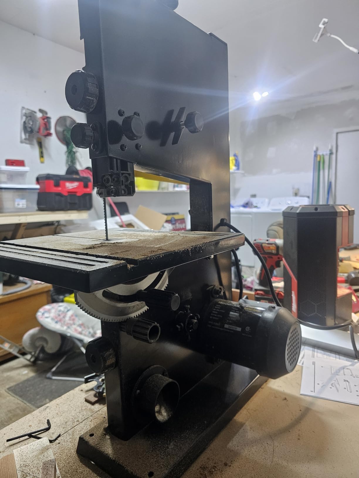 Woodskil 3-Amp 9-Inch Band Saw, 2500FPM Benchtop Bandsaw with Removable Safety Key, Cast Aluminum Table, Steel Base customer photo 2