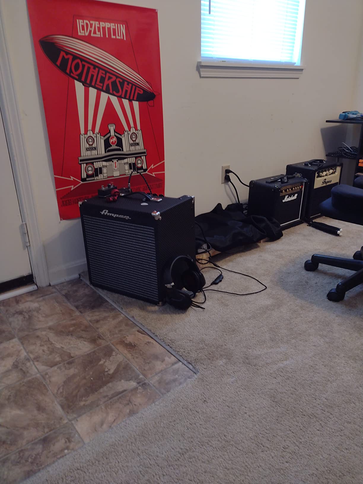 Ampeg Rocket Bass RB110 Bass Combo 1x10in 50 Watts customer photo 1