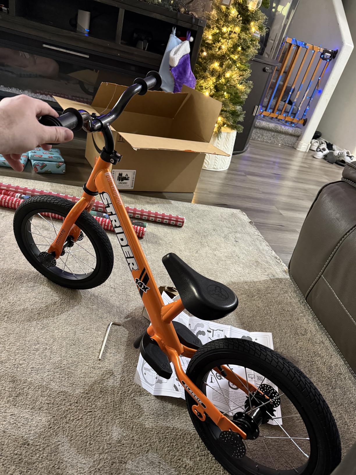 Strider 14x Classic, Balance Bike for Kids 3 to 6 Years - Includes Custom Grips, Padded Seat, Performance Footrest & All-Purpose Tires - Easy Assembly & Tool-Free Adjustments customer photo 1