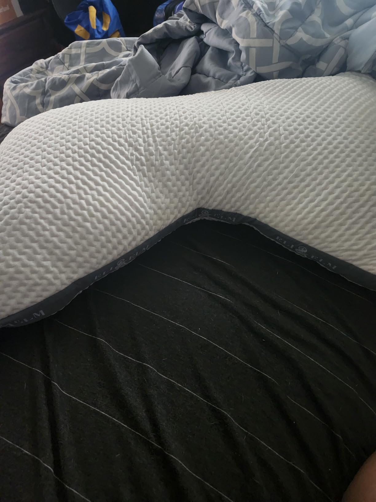 Eli & Elm Side Sleeper Pillow - Best Ergonomic Side Sleeper Pillow for Neck Pain with Supportive Cooling Latex Fill, U-Shape Contoured Design, Queen Size customer photo 1