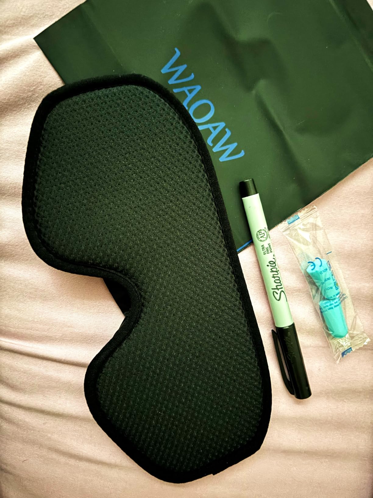 WAOAW Sleep Mask - Blackout Eye Masks for Sleep, 3D Breathable Soft Comfortable Eye Mask for Travel customer photo 2