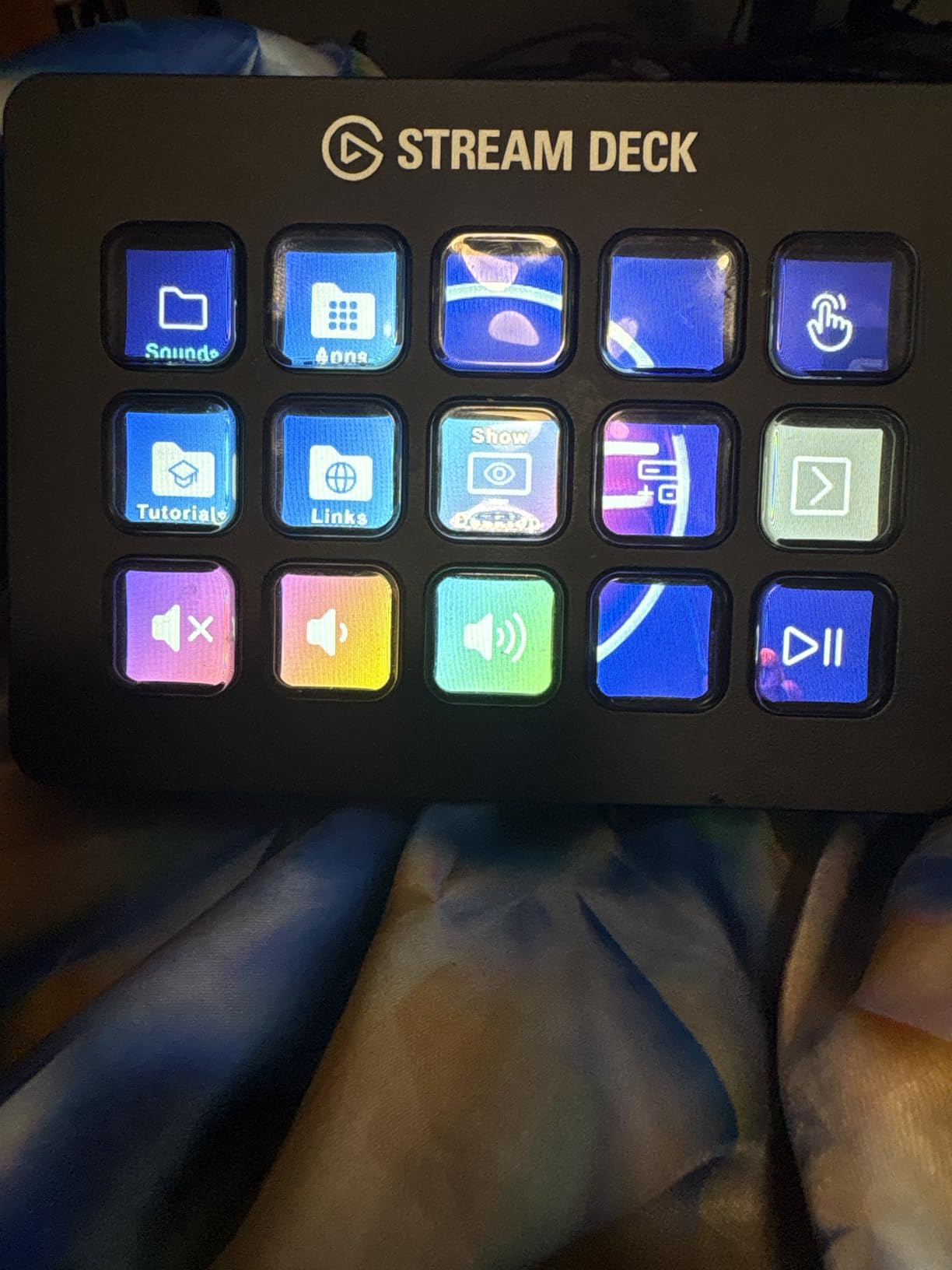 Elgato Stream Deck MK.2 - Studio Controller, 15 macro keys, trigger actions in apps and software like OBS, Twitch, YouTube and more, works with Mac and PC customer photo 2
