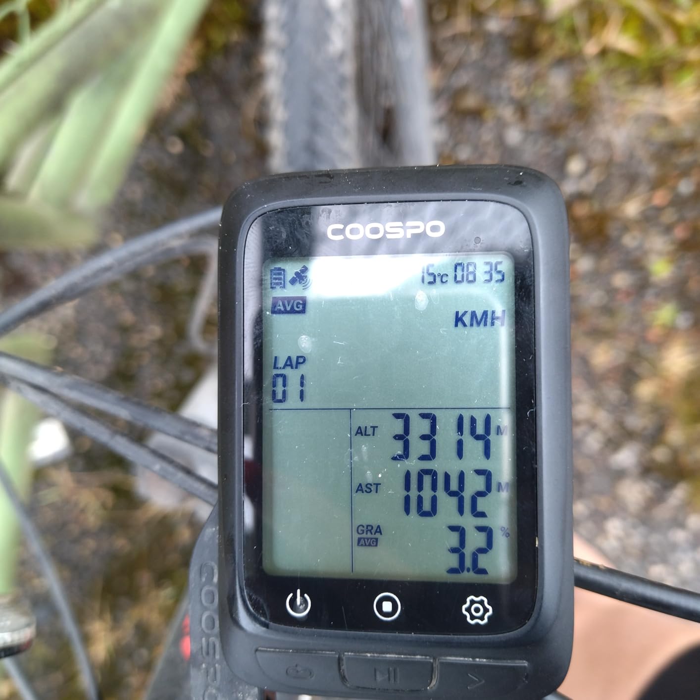 COOSPO Bike Computer GPS Wireless, ANT+ Cycling Computer GPS with Bluetooth, Multifunctional ANT+ Bicycle Computer GPS with 2.4 LCD Screen, Bike Speedometer with Auto Backlight IP67 customer photo 1