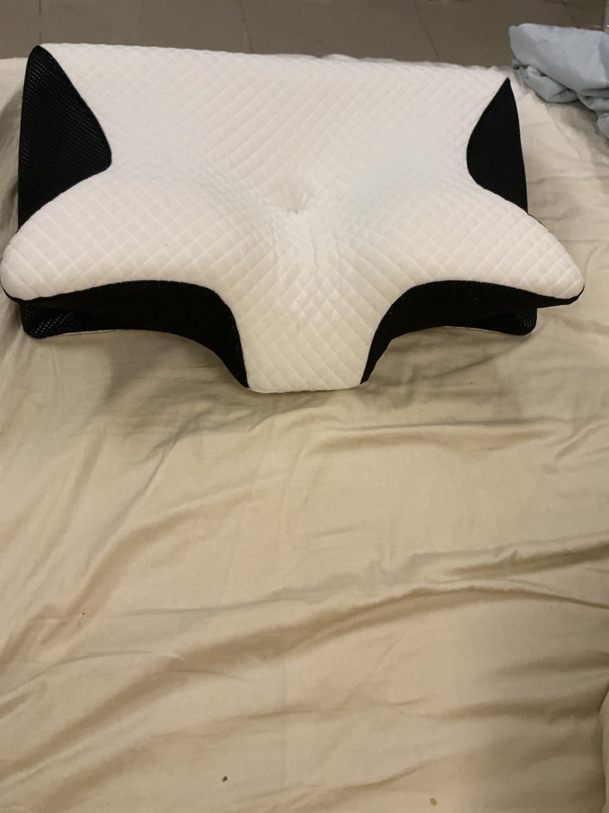 HOMCA Memory Foam Cervical Pillow, 2 in 1 Ergonomic Contour Orthopedic Pillow for Neck Pain, Contoured Support Pillows for Side Back Stomach Sleepers customer photo 1