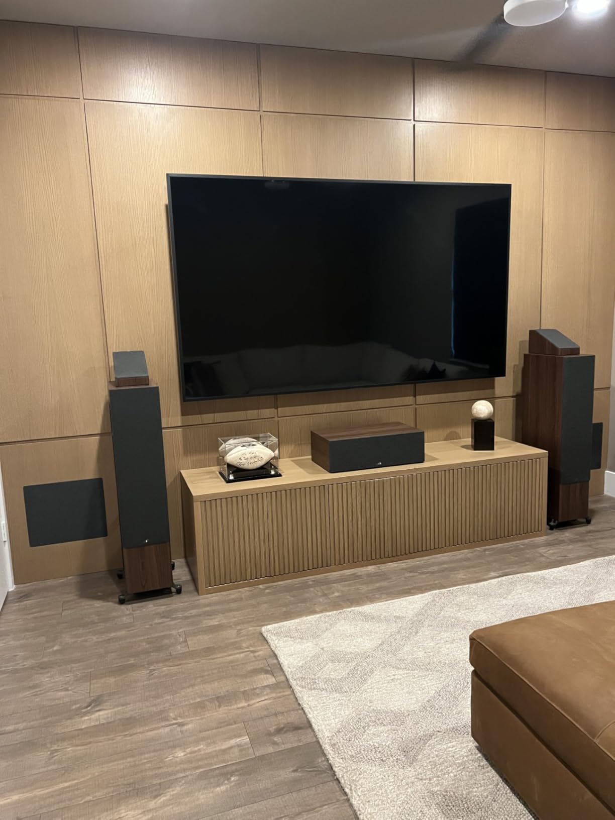Polk Audio Reserve Series R700 Tower Speaker, Hi-Res Certified, Dolby Atmos & IMAX Enhanced, Walnut Brown customer photo 2