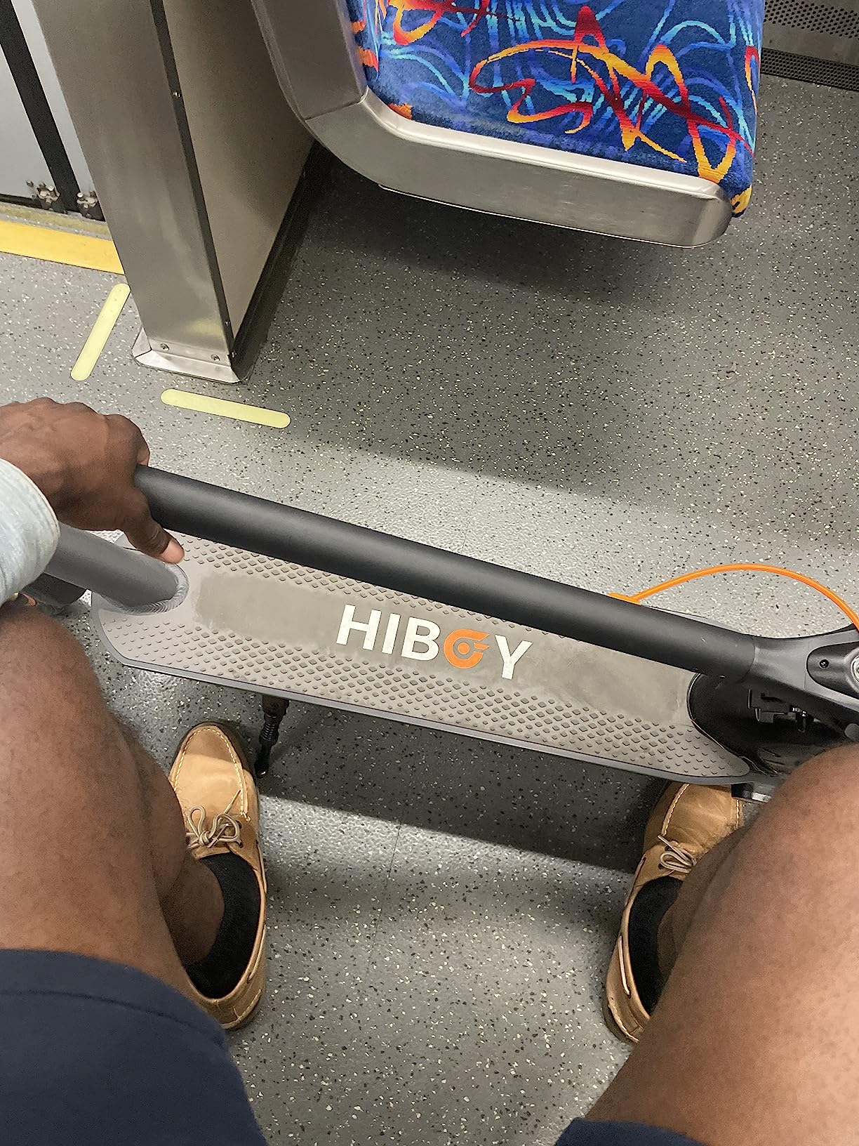 Hiboy S2 MAX Electric Scooter, 40.4 Mi Long Range & 19 MPH, 650W MAX Motor Power, 10'' Pneumatic Tires, Split Hub Set, Dual Braking System and Cruise Control, Foldable Commuter E-Scooter customer photo 1