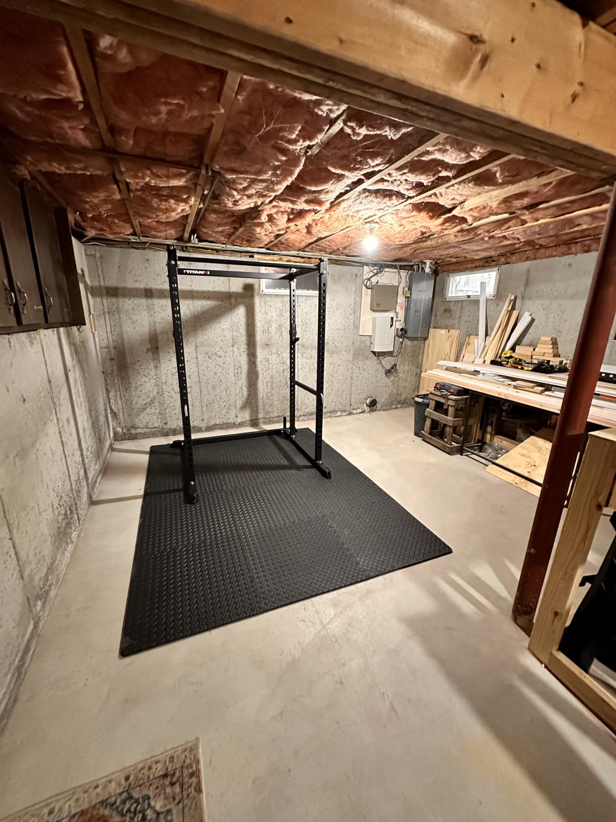 Titan Fitness T-2 Series Short Power Rack, Skinny Pull Up Bar, Pin and Pipe Safeties, Standard J-Hooks, for Home Garage Gym Weightlifting and Strength Training customer photo 1