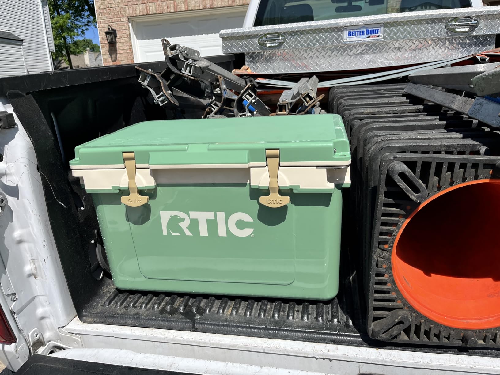 RTIC Ultra-Light Hard Cooler Insulated Portable Ice Chest Box for Beach, Drink, Beverage, Camping, Picnic, Fishing, Boat, Barbecue, 30% Lighter Than Rotomolded Coolers customer photo 1