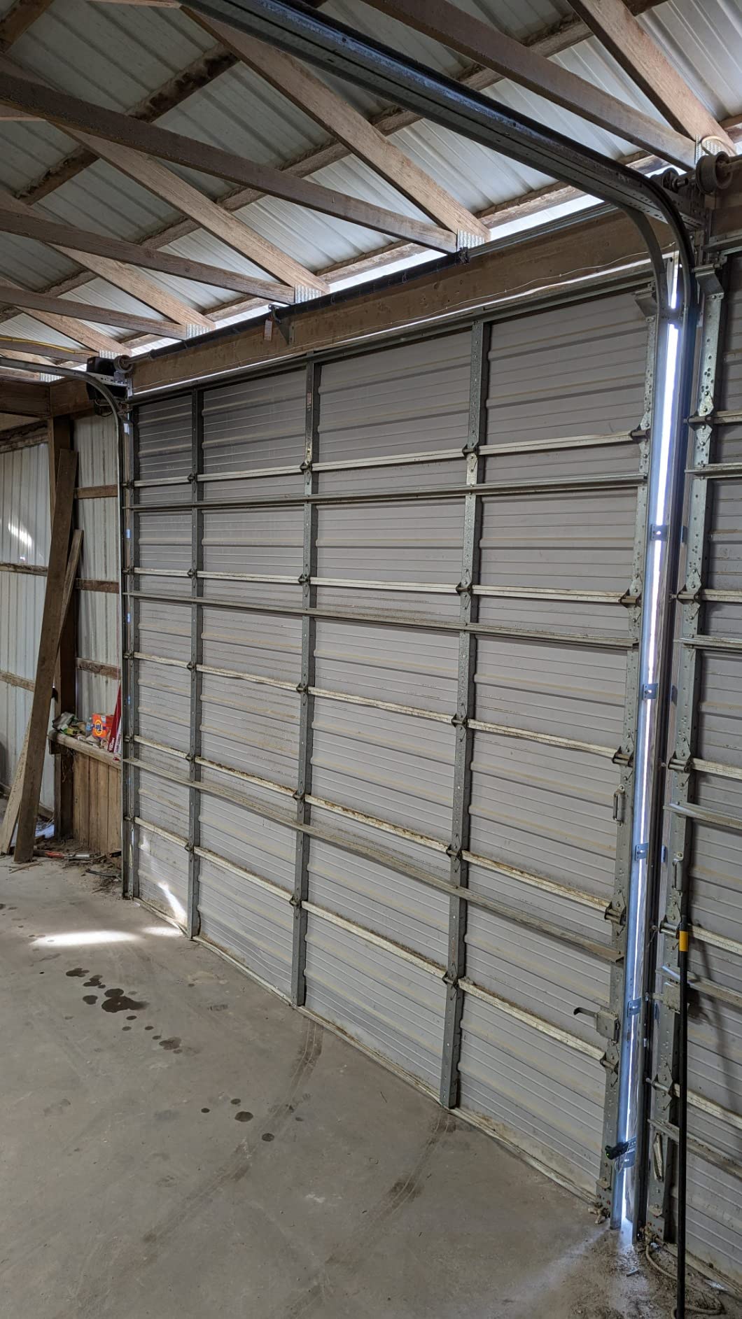 Genie 6072H-O Residential Wall Mounted Garage Door Opener, Black customer photo 1