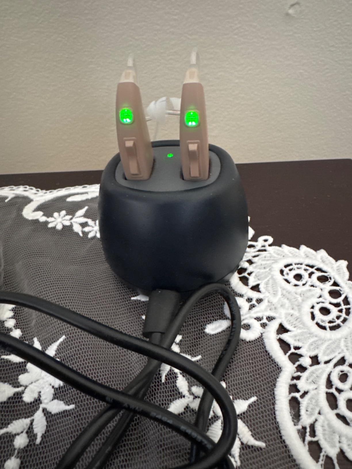 EarCentric EasyCharge Rechargeable Hearing Aids (Pair) for Seniors, Behind-The-Ear BTE Ear Aid PSAP digital Personal sound amplification products devices with Noise Cancellation customer photo 2