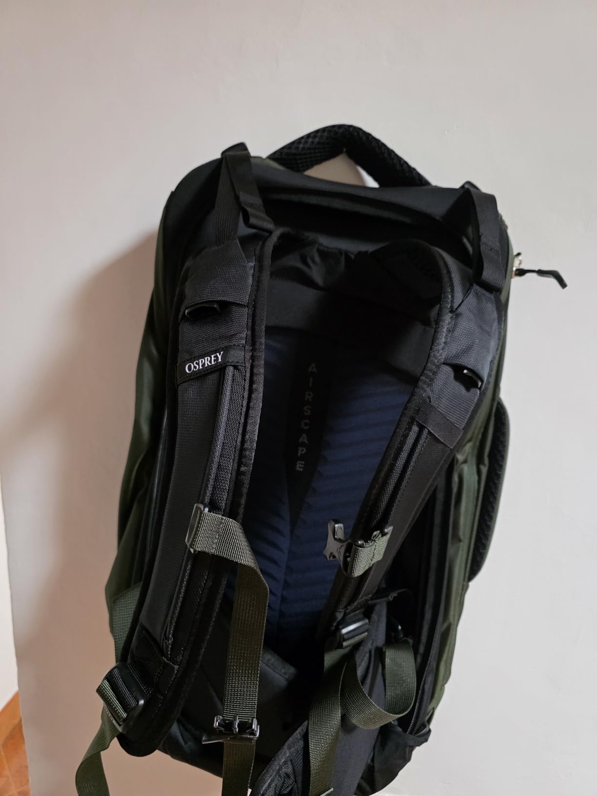Osprey Farpoint 40L Men's Travel Backpack, Muted Space Blue customer photo 2