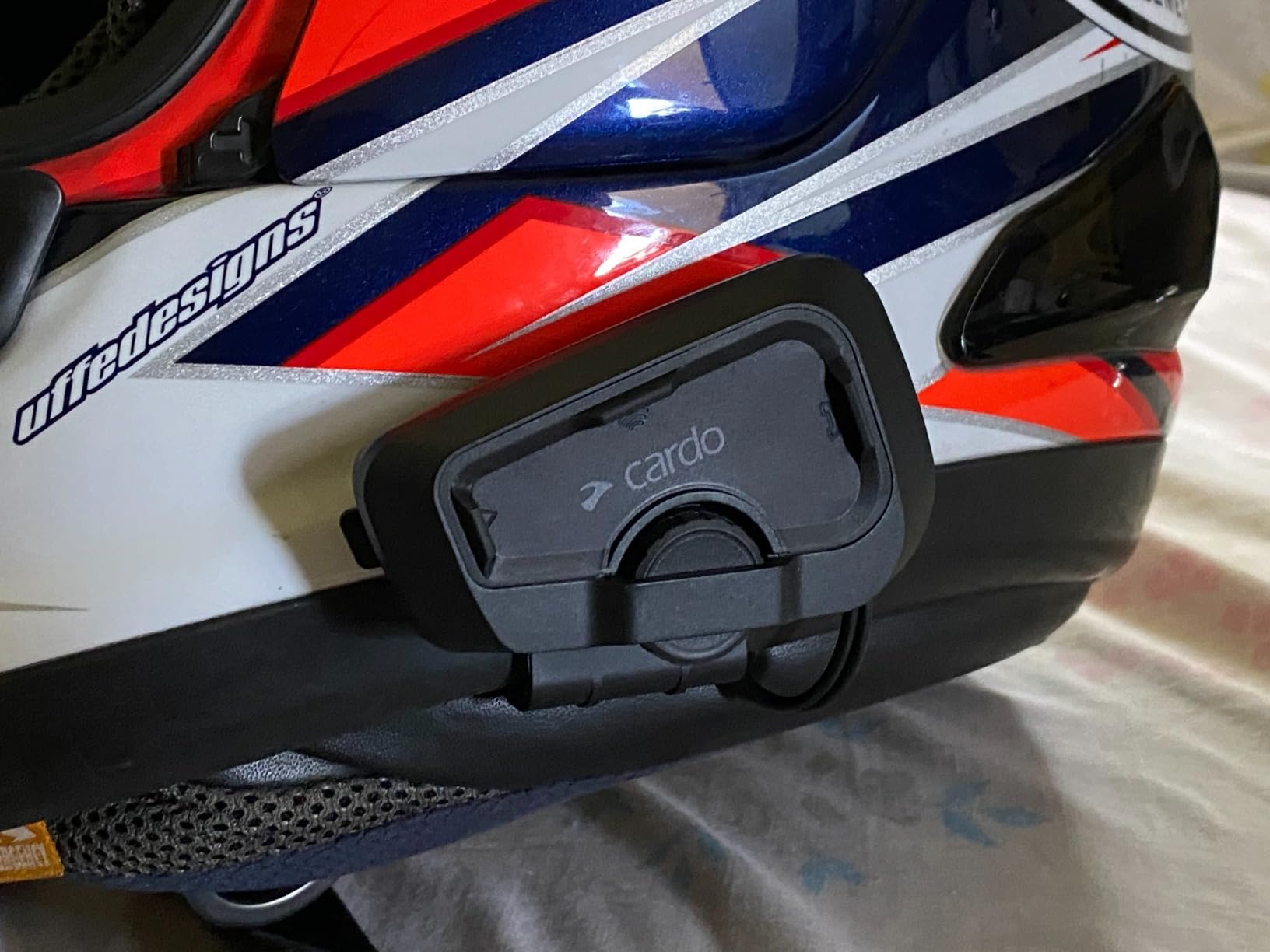 Cardo Systems FREECOM 2X Motorcycle 2-Way Helmet Bluetooth Communication System Headset Intercom, Universal Bluetooth Connectivity, Waterproof, 40mm Speakers - Single Pack customer photo 2