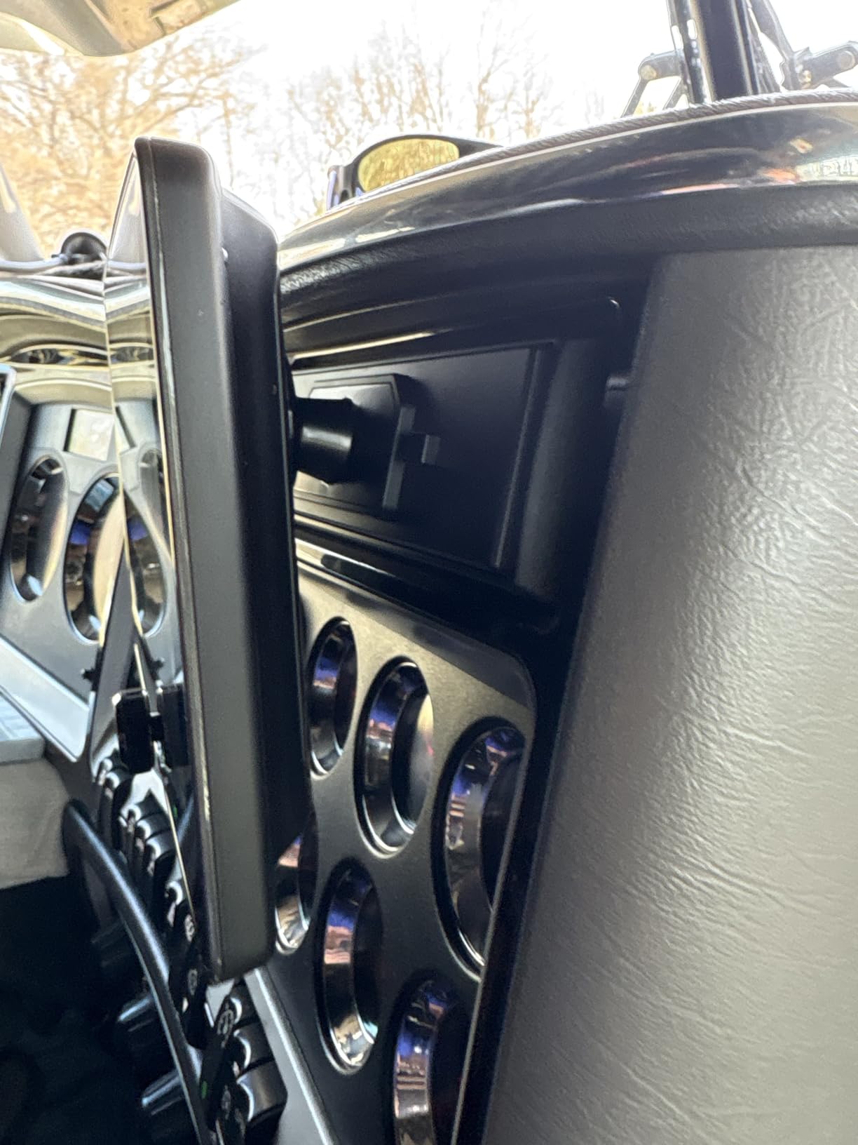 BOSS Audio Systems BVCP9700A-FL Single DIN Car Stereo Wireless Apple CarPlay, Android Auto, 7 Inch Touchscreen, Bluetooth, AM/FM Radio Receiver customer photo 2
