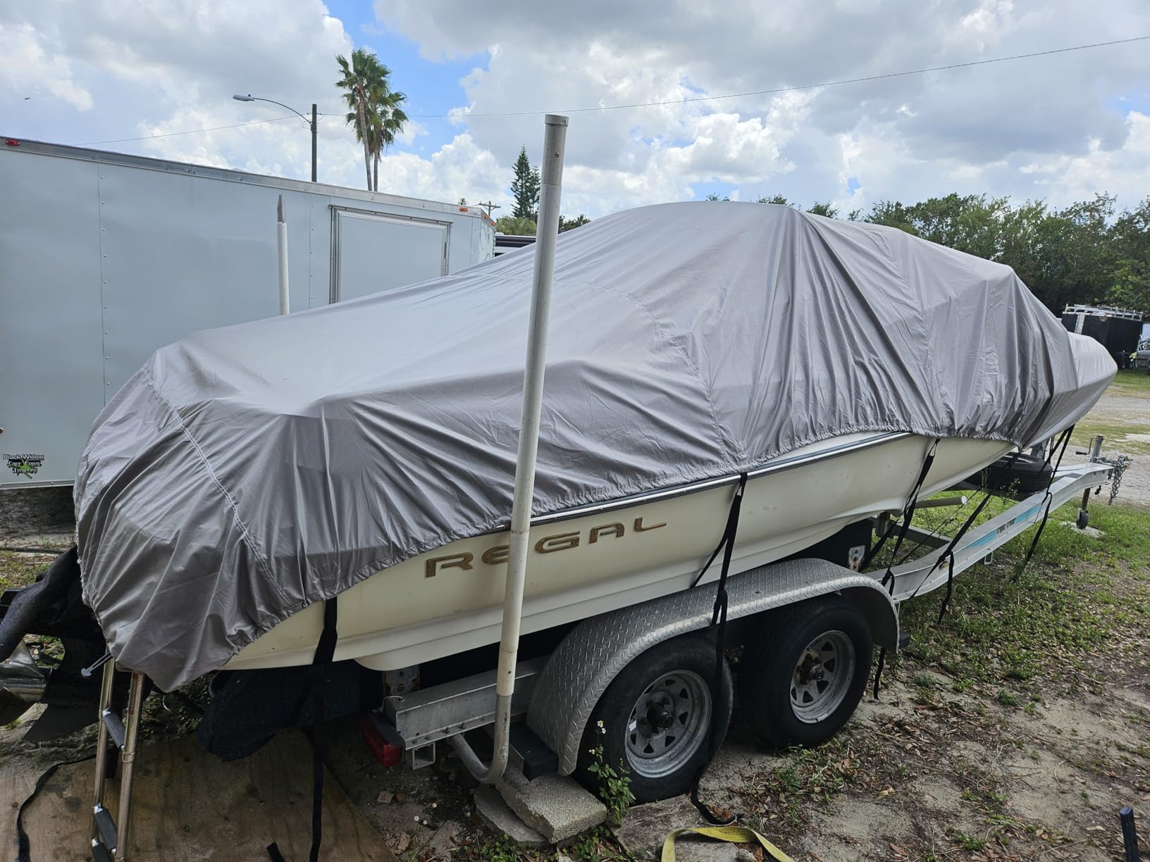 Heavy Duty 1200D PU Waterproof Boat Cover, 20'- 22' Trailerable Marine Grade Polyester Canvas, Fits 20-22ft V-Hull, Runabout, Fishing Boat, Tri-Hull, Pro-Style Bass Boat with Tightening Strap customer photo 2