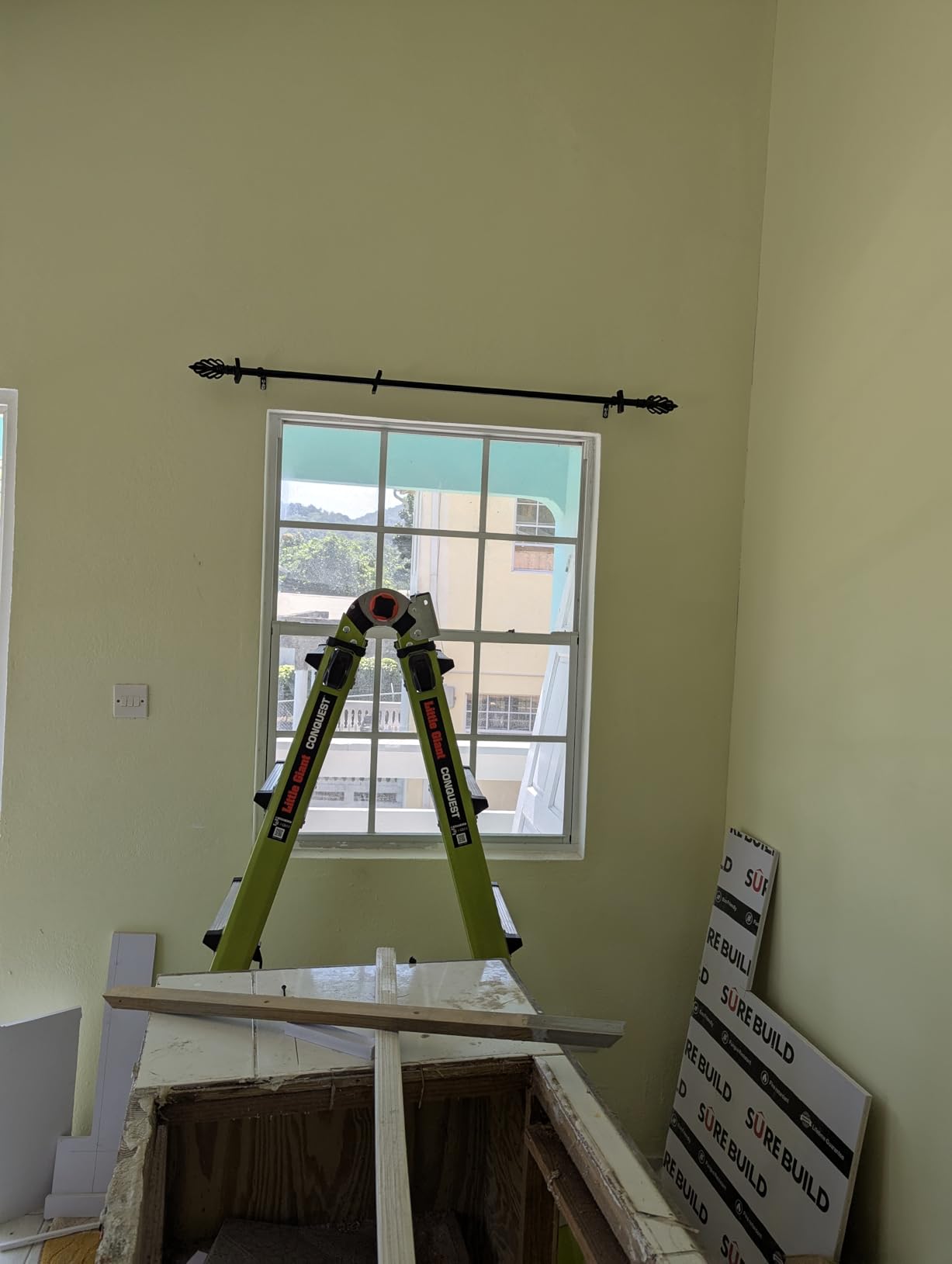 Little Giant Ladders Systems Conquest 2.0, M22, 22ft, Multi-Position Ladder, Fiberglass, Type 1A, 300 lbs Weight Rating customer photo 2